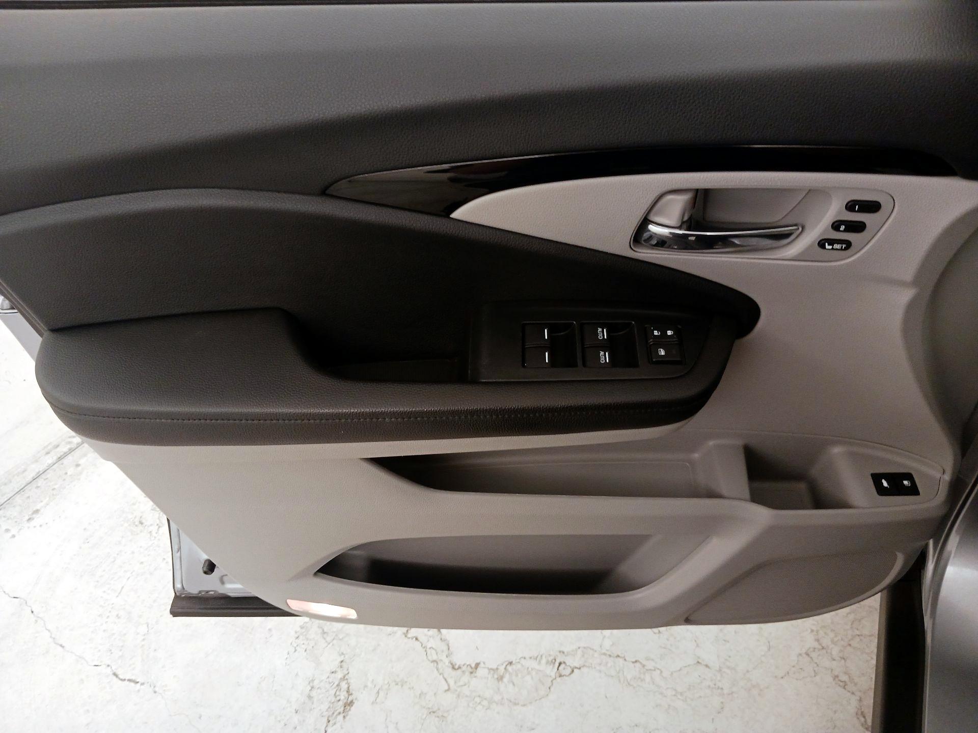Thumbnail: 2022 Honda Pilot - 12