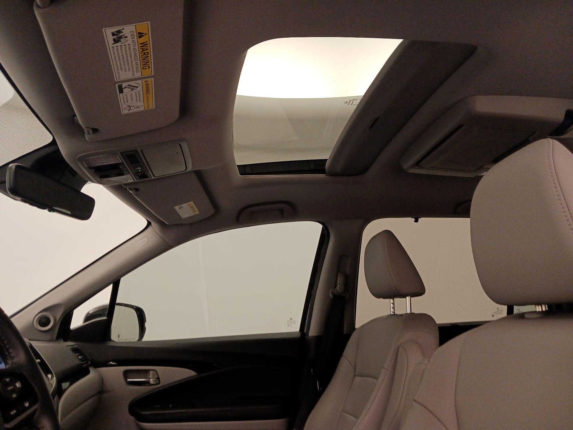 Thumbnail: 2022 Honda Pilot - 20