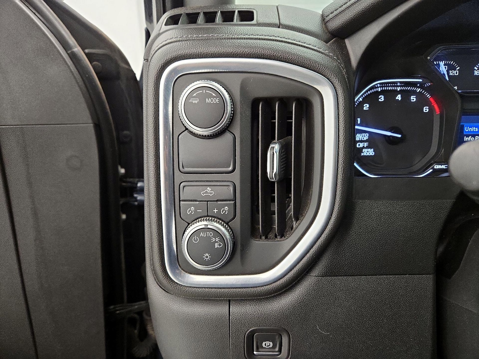 2020 GMC Sierra 1500 SLE - Photo 14