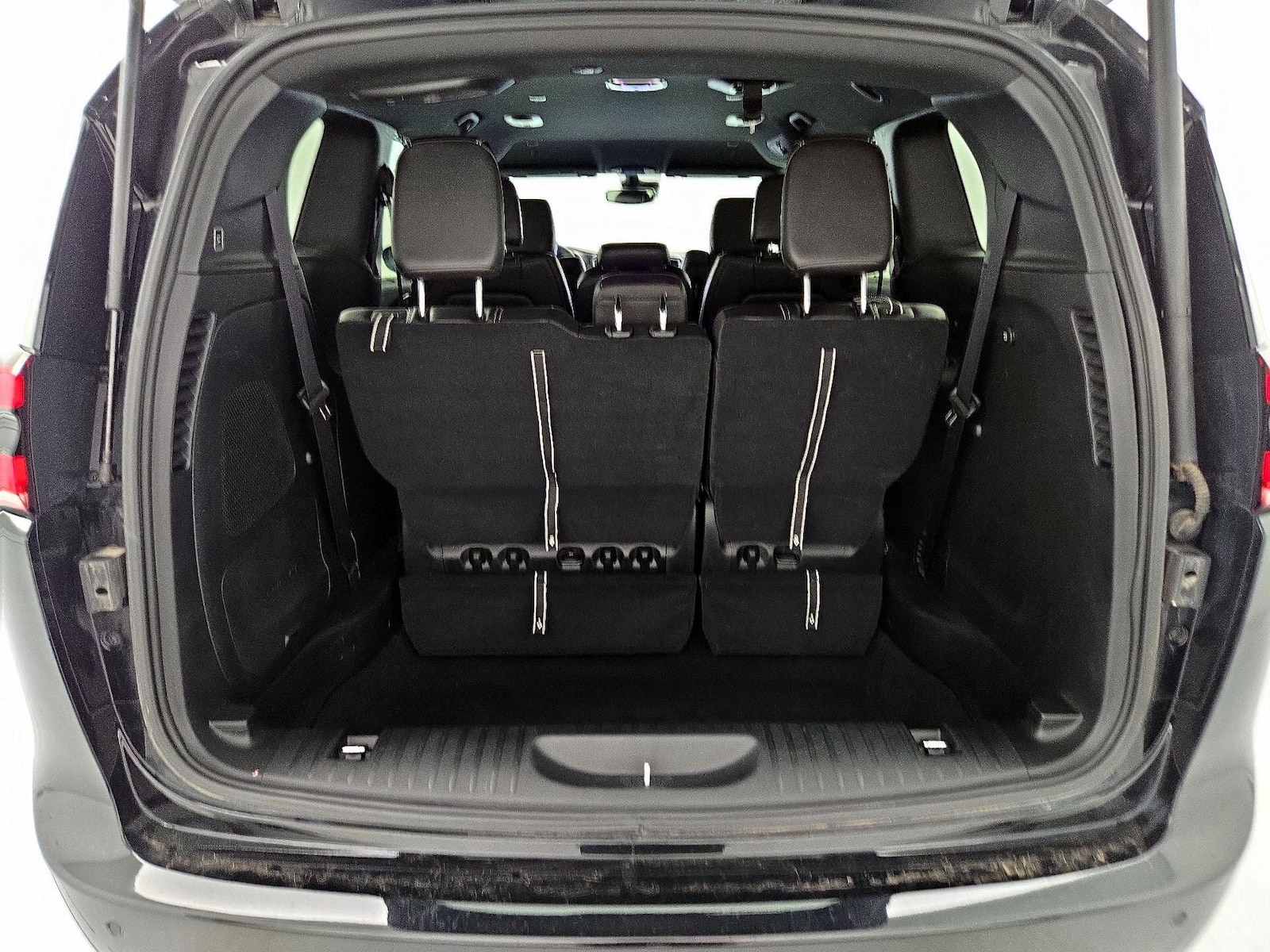 2025 Chrysler Pacifica Select - Photo 23