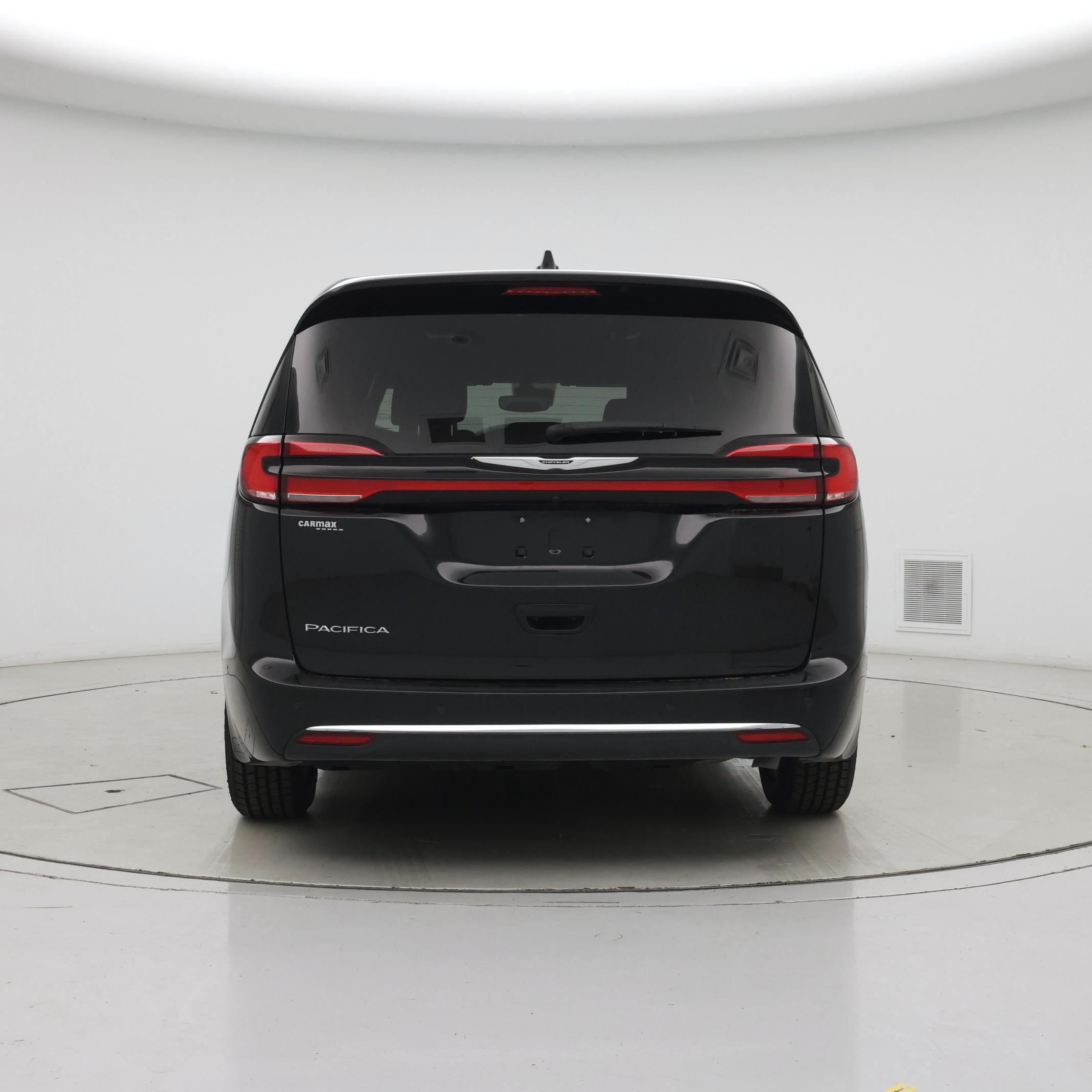 Thumbnail: 2025 Chrysler Pacifica - 6