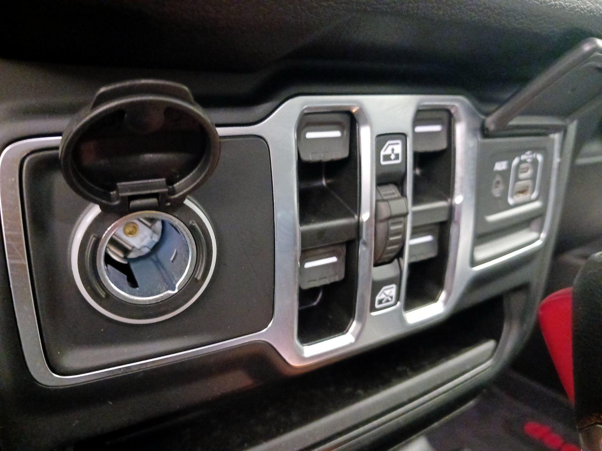 Thumbnail: 2024 Jeep Wrangler - 18