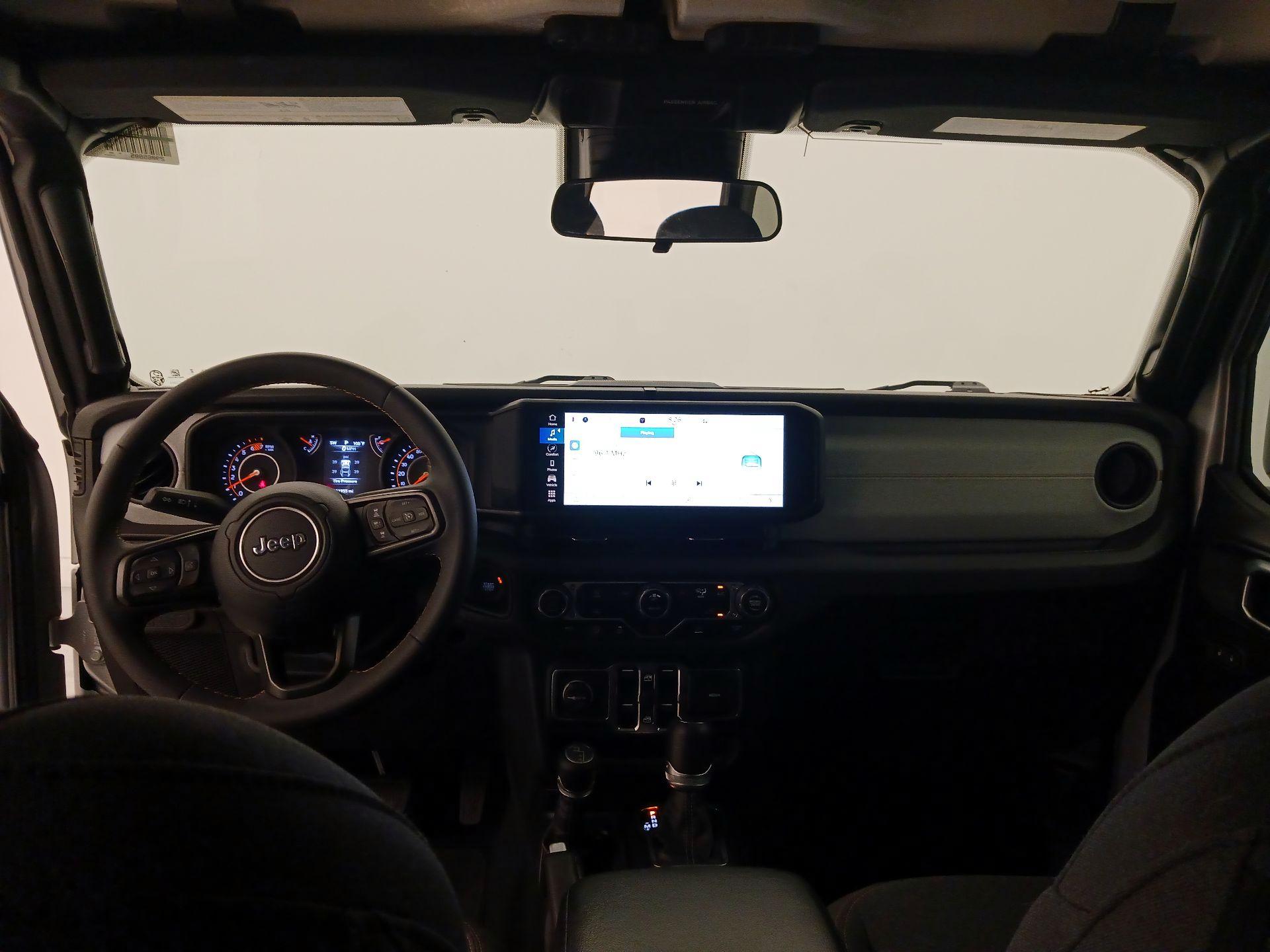Thumbnail: 2024 Jeep Wrangler - 9