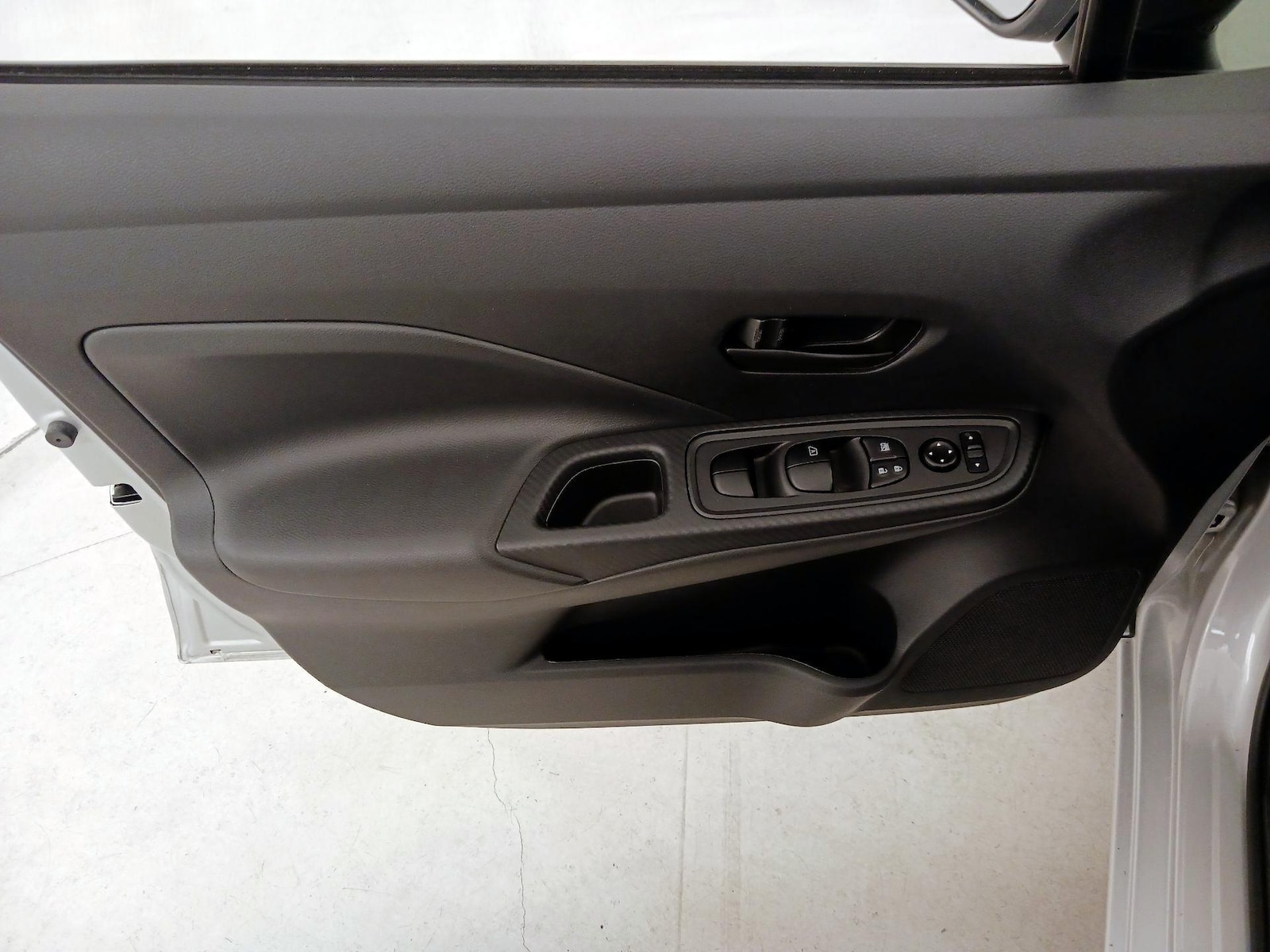 2025 Nissan Versa Sedan S - Photo 13
