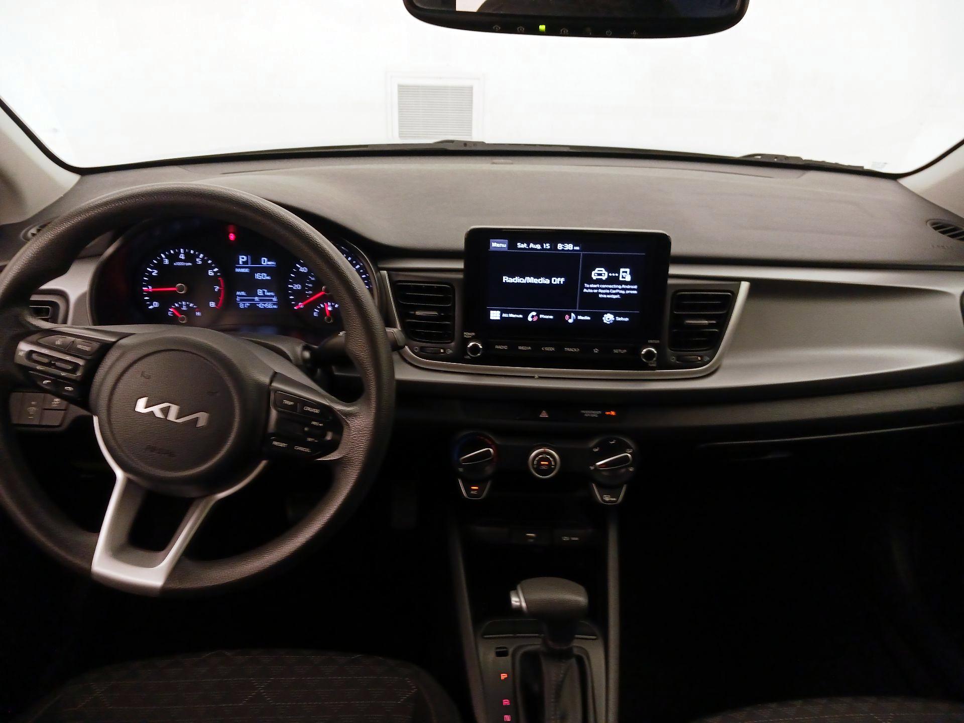 Thumbnail: 2022 Kia Rio - 9