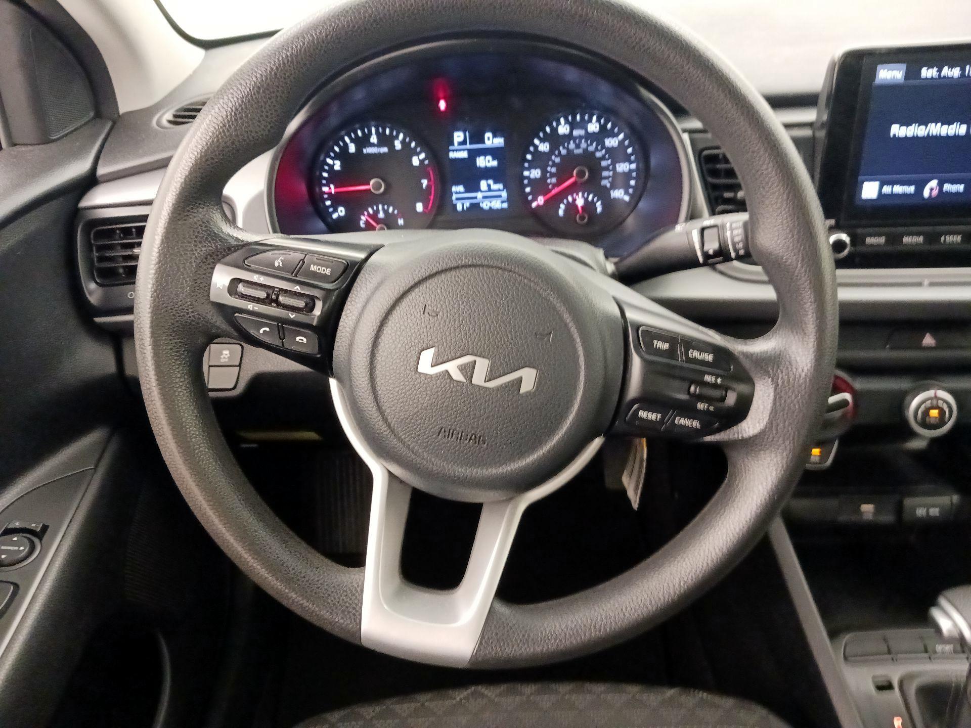Thumbnail: 2022 Kia Rio - 10