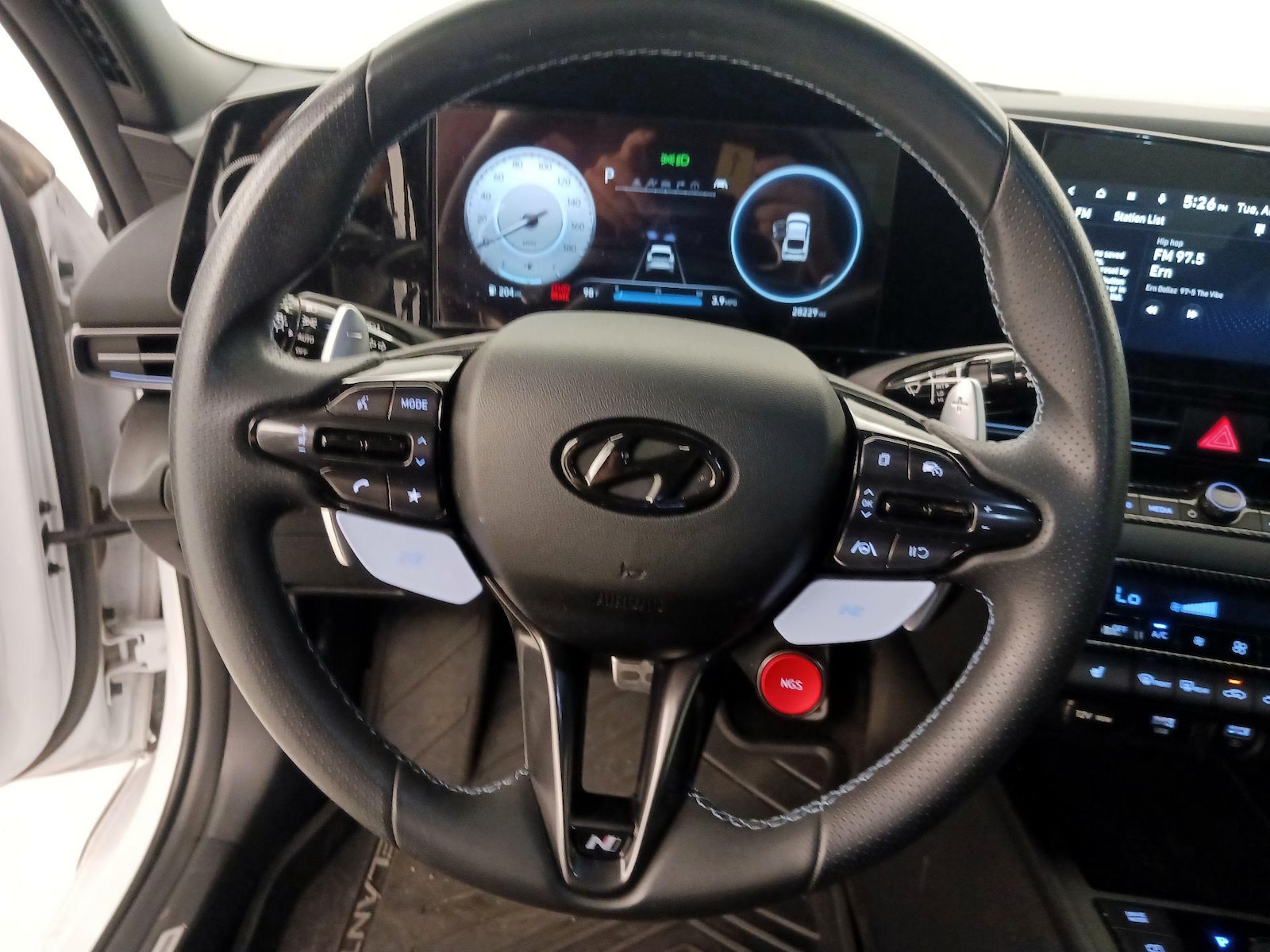 2023 Hyundai Elantra N - Photo 11