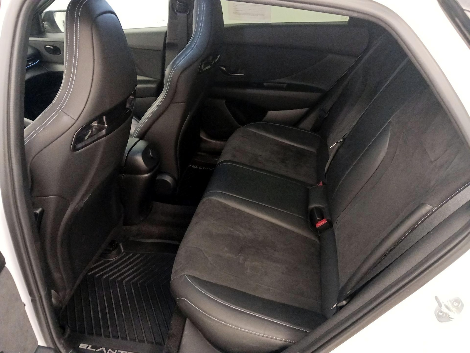 2023 Hyundai Elantra N - Photo 22