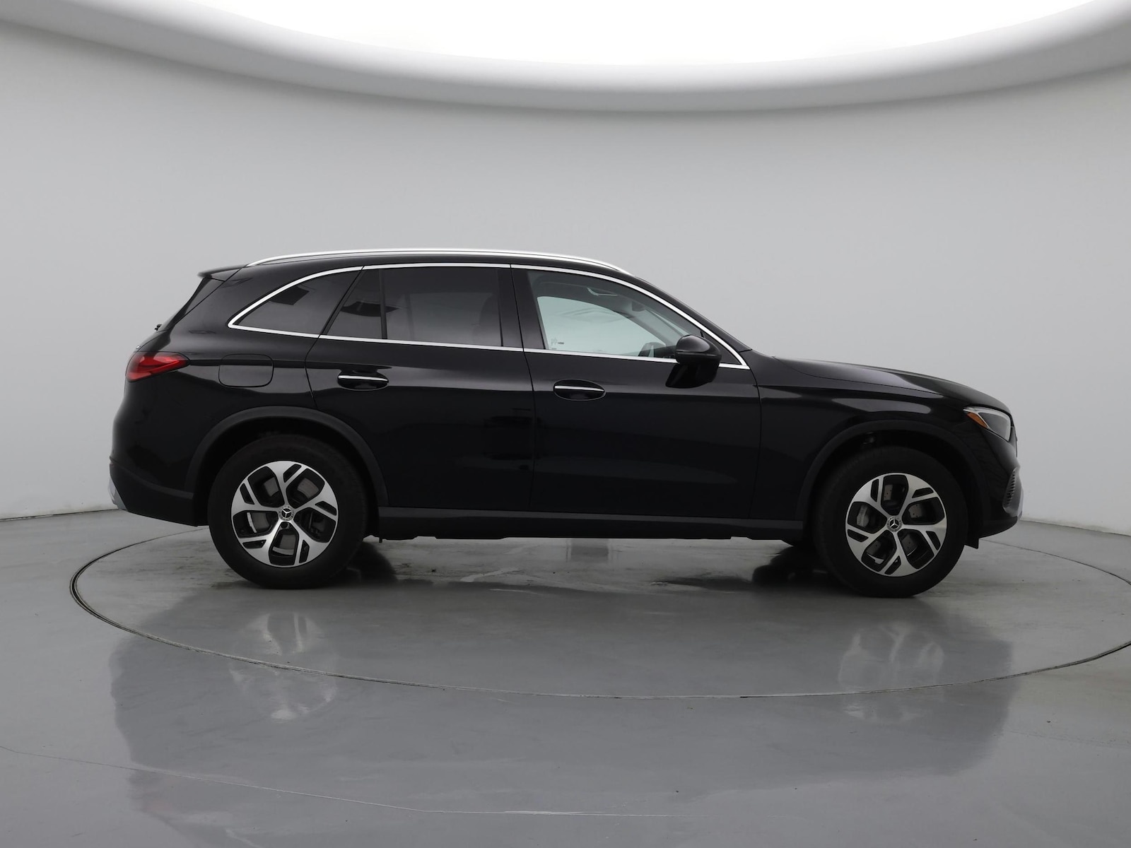 2025 Mercedes-Benz GLC Base - Photo 8