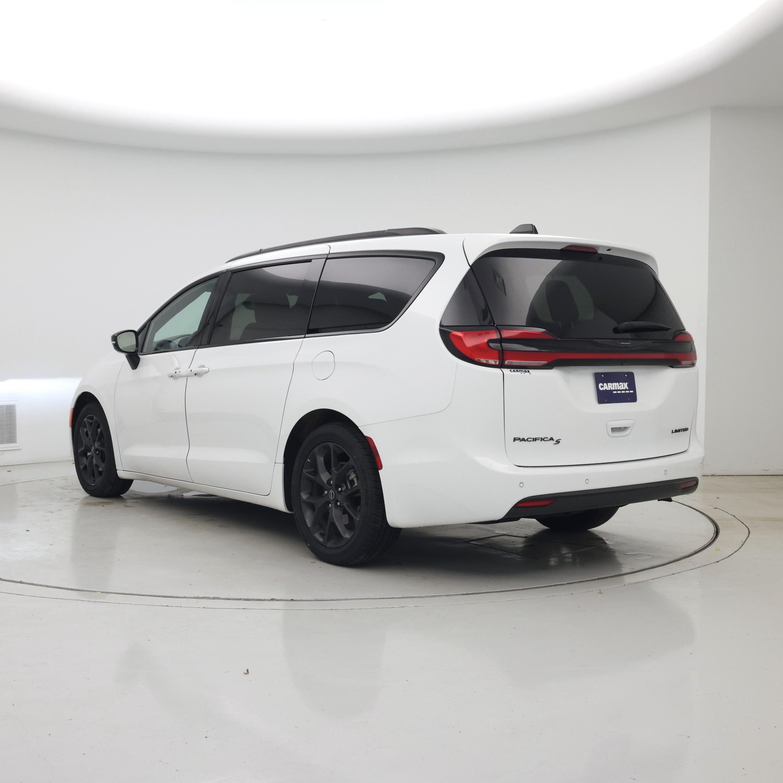 Thumbnail: 2025 Chrysler Pacifica - 2