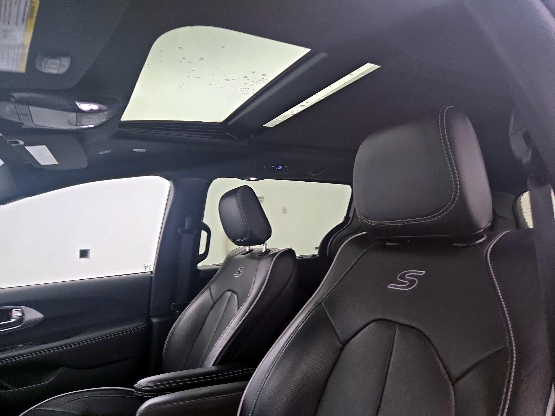 Thumbnail: 2025 Chrysler Pacifica - 20