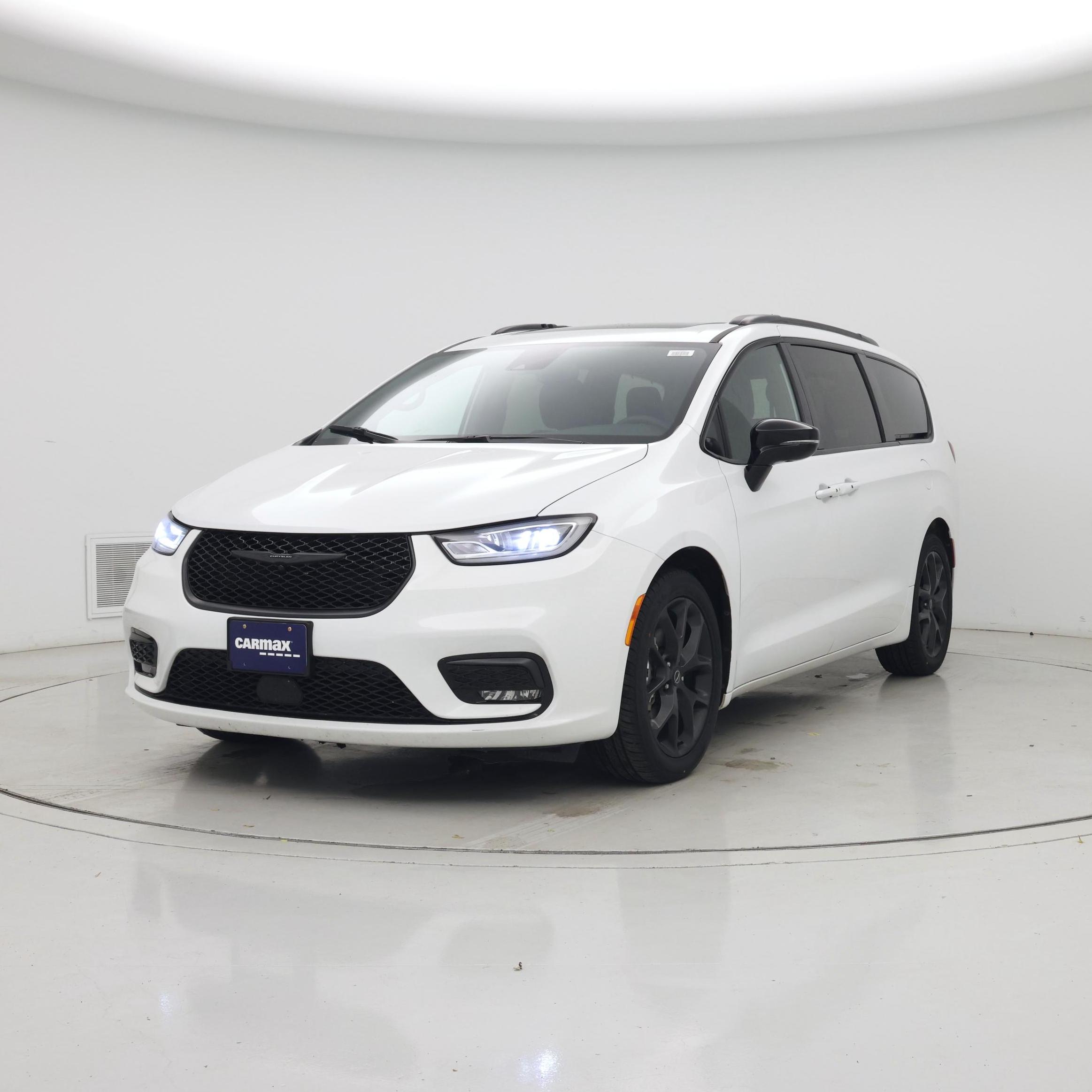 Thumbnail: 2025 Chrysler Pacifica - 4