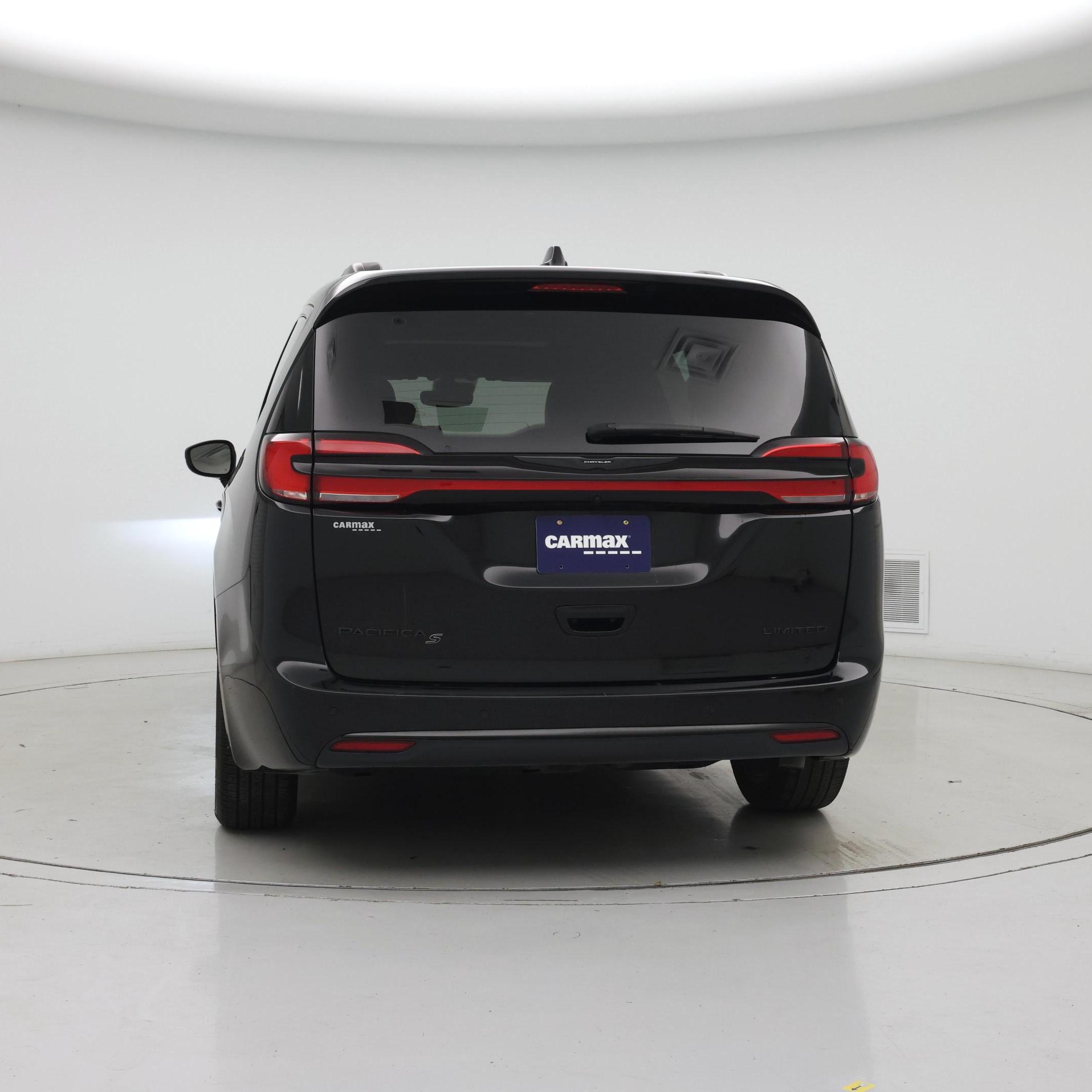 Thumbnail: 2025 Chrysler Pacifica - 6