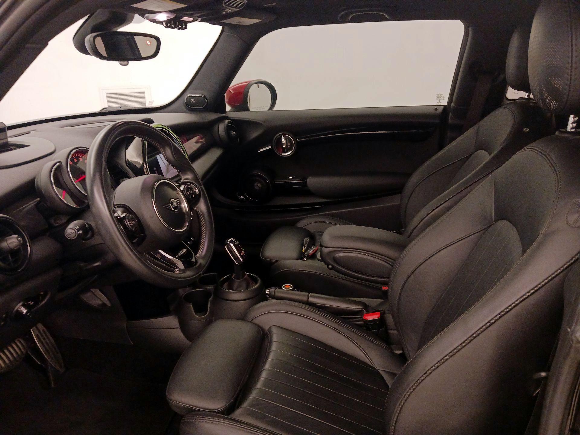 Thumbnail: 2020 MINI Cooper Hardtop - 11