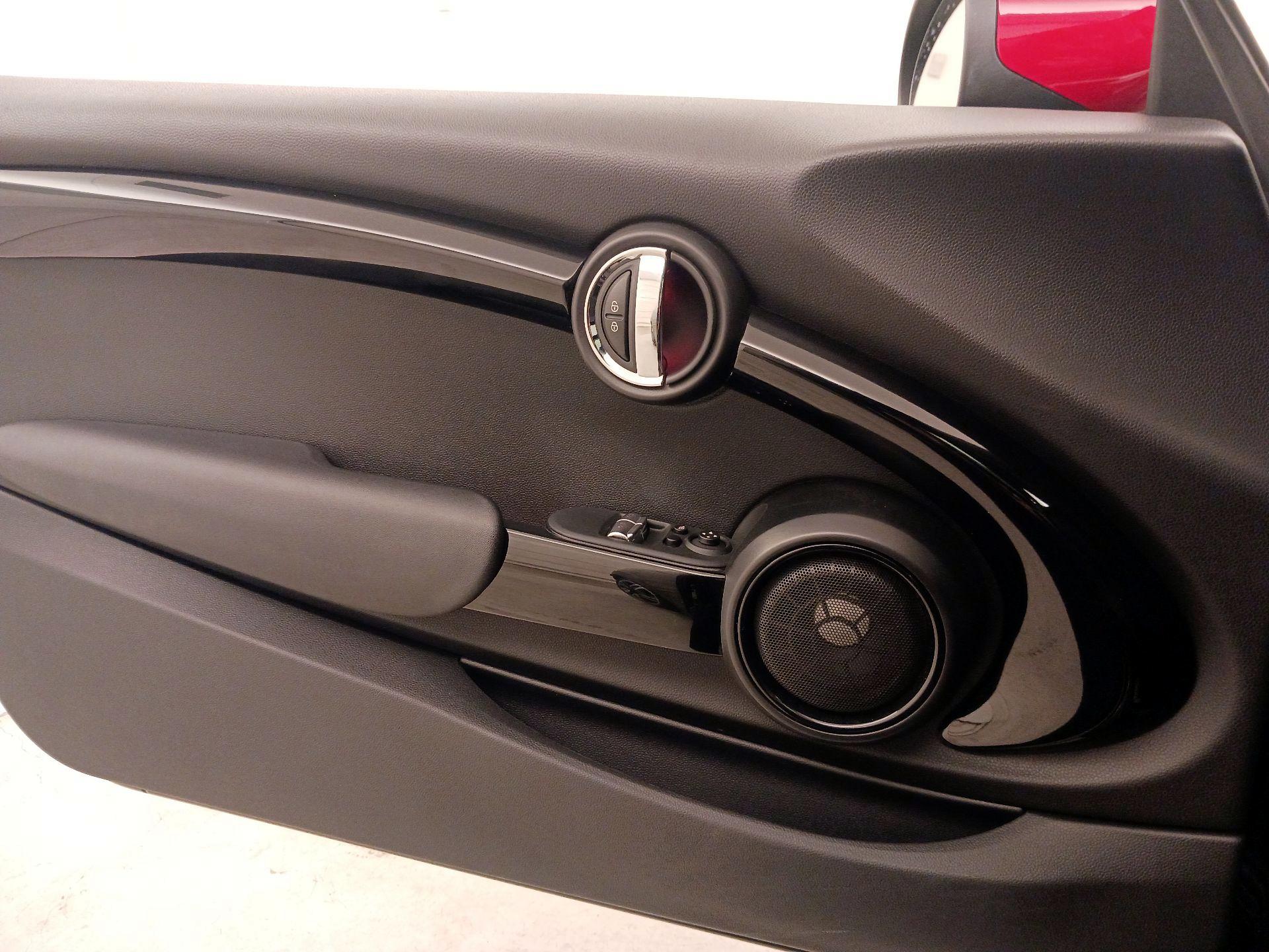Thumbnail: 2020 MINI Cooper Hardtop - 12