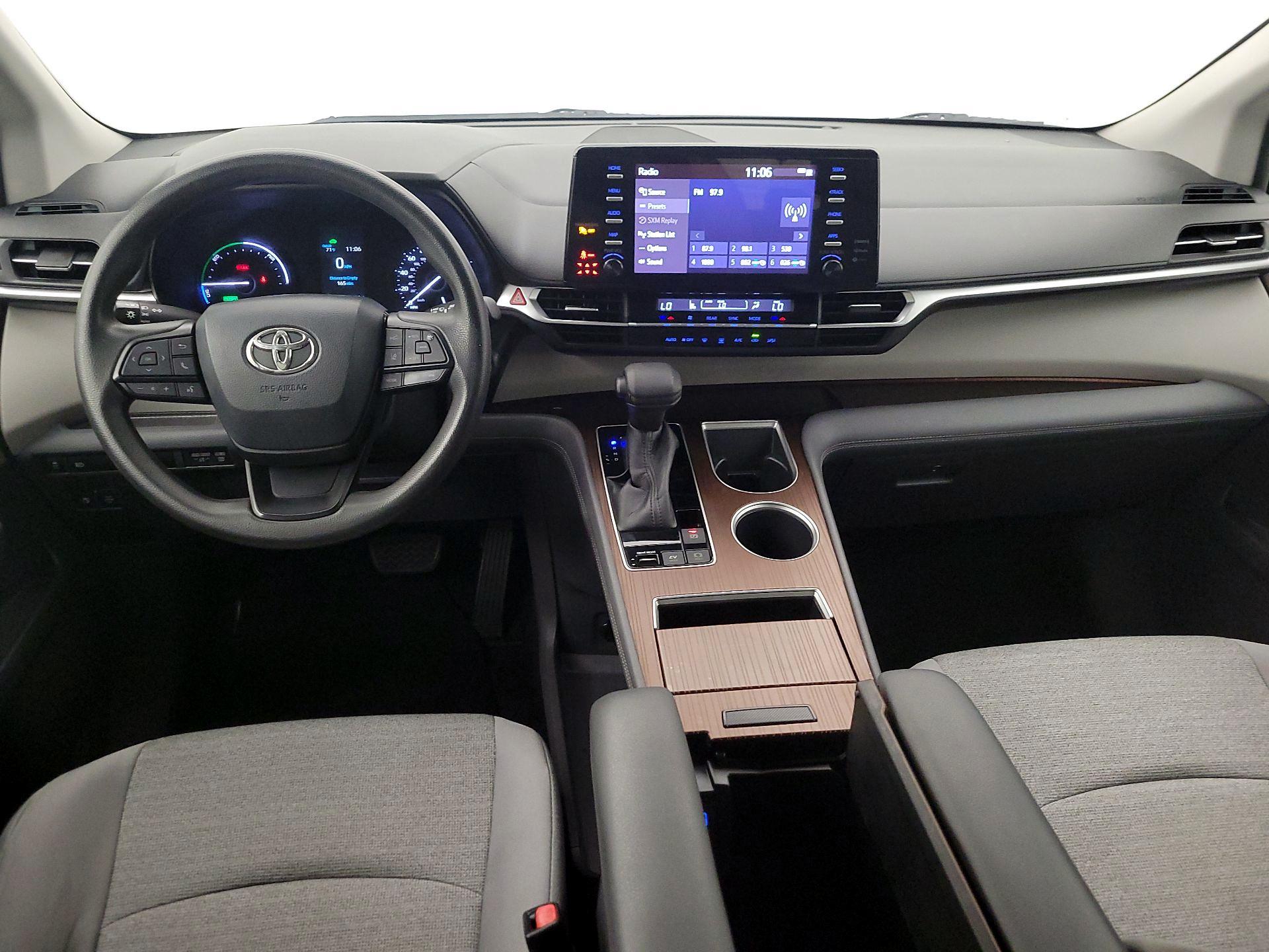 Thumbnail: 2022 Toyota Sienna - 9
