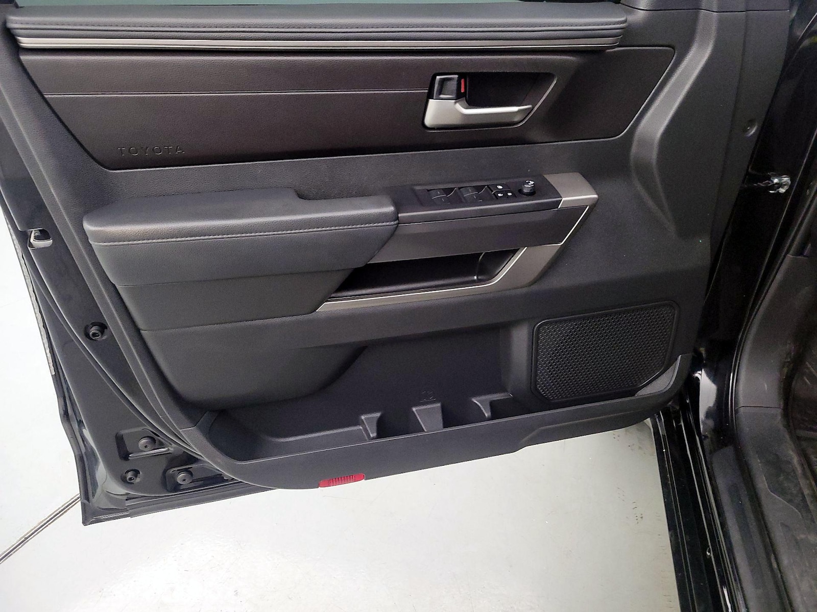 2024 Toyota Tundra SR5 - Photo 13