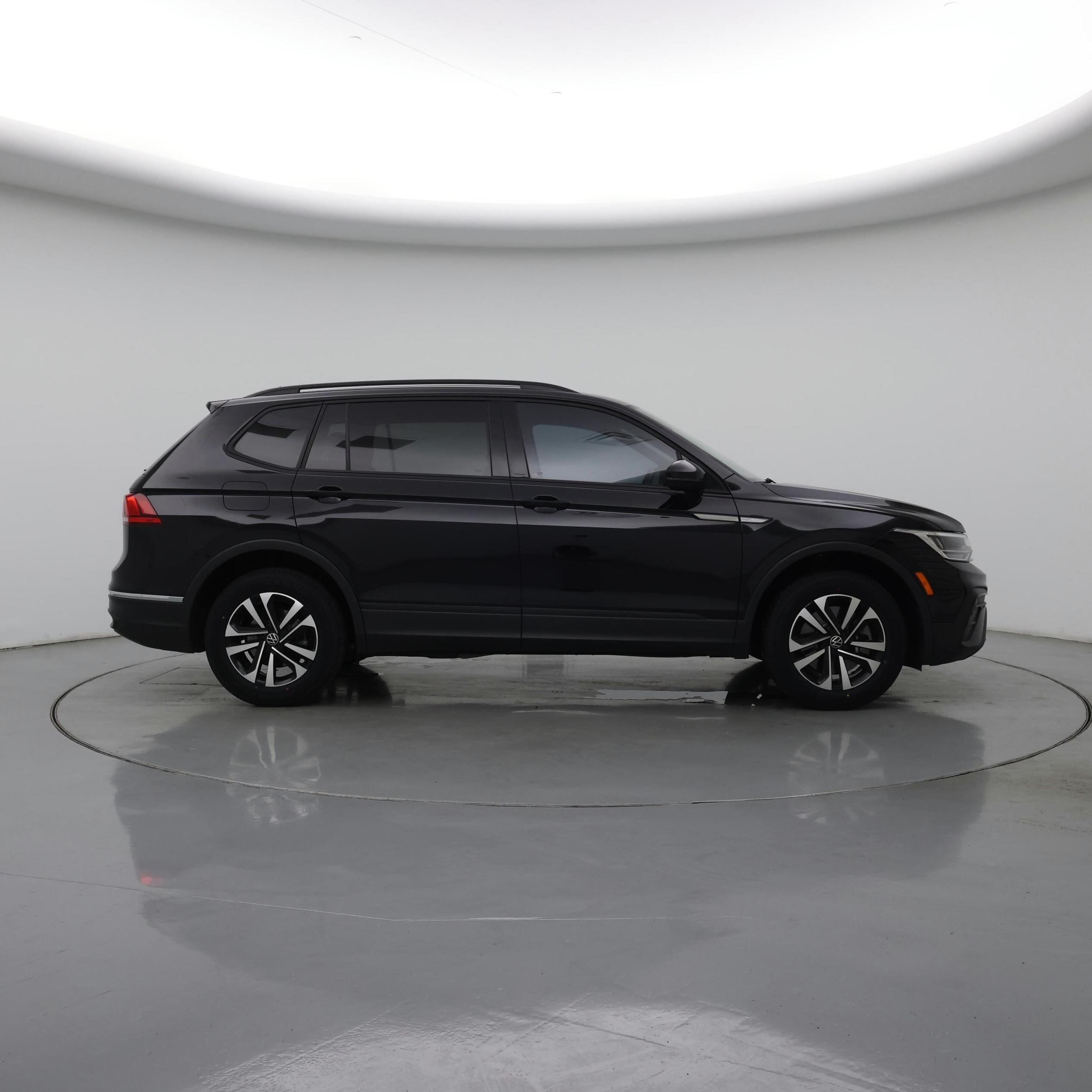 Thumbnail: 2022 Volkswagen Tiguan - 7