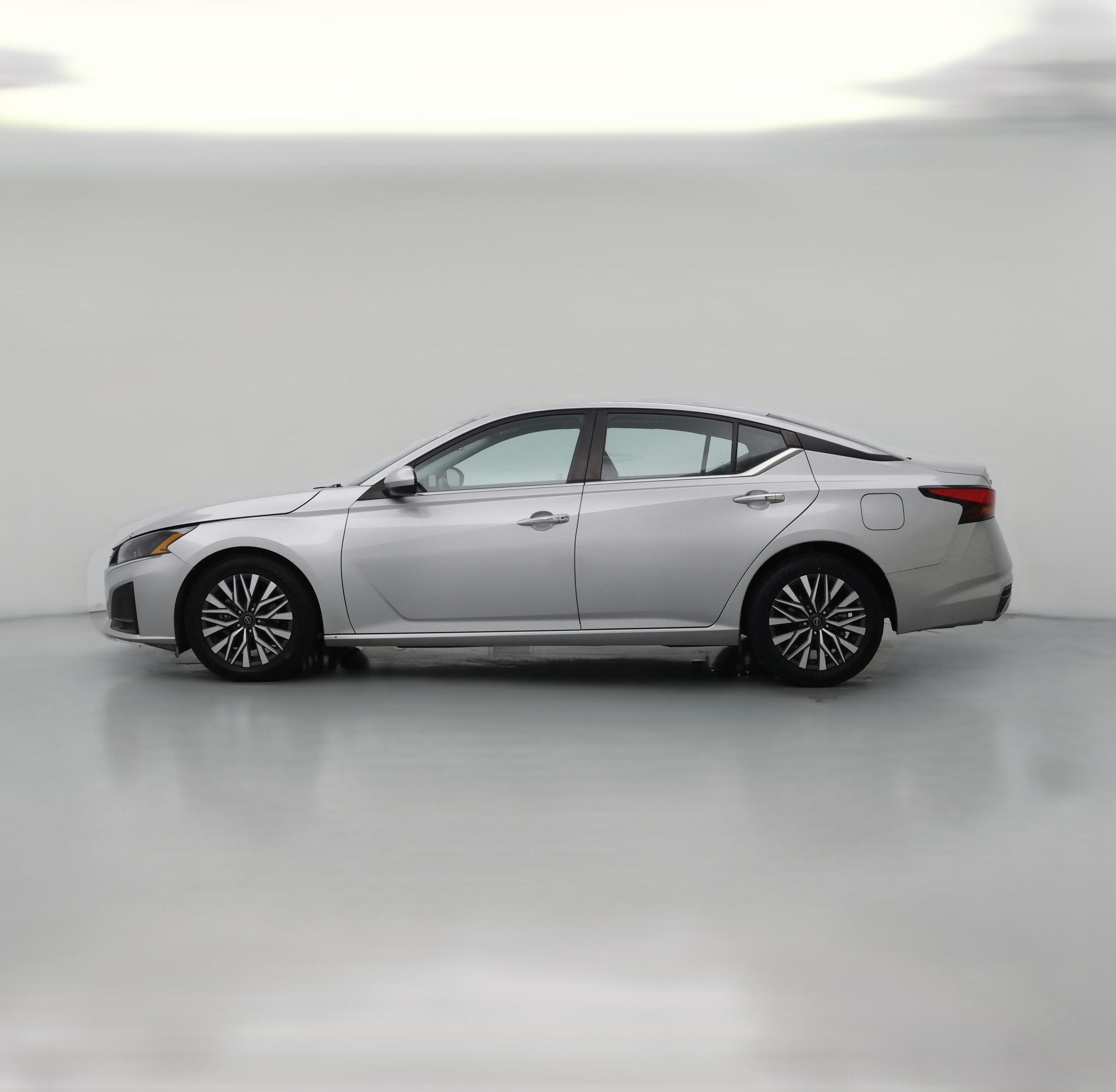 Thumbnail: 2023 Nissan Altima - 1