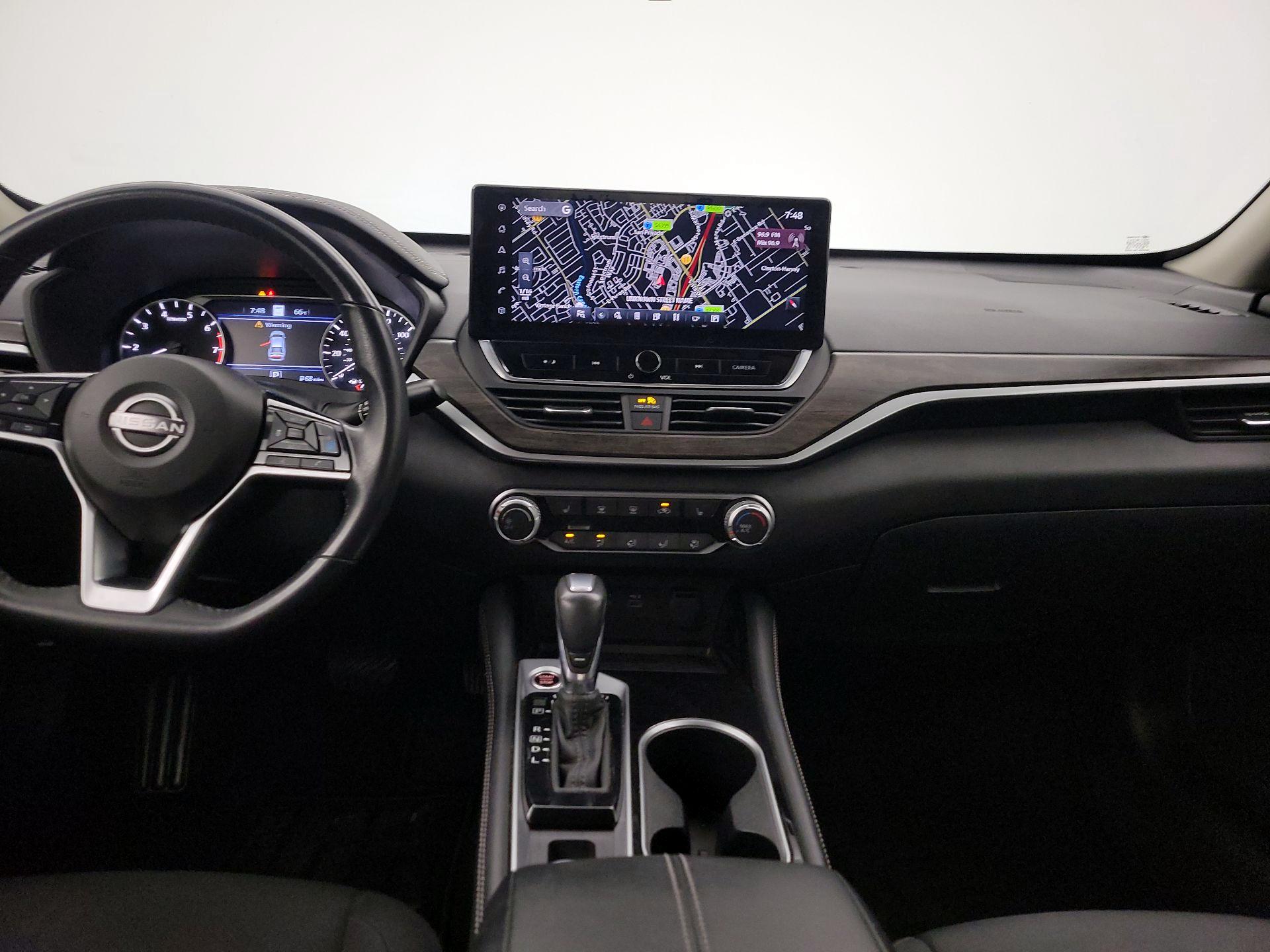 Thumbnail: 2023 Nissan Altima - 9