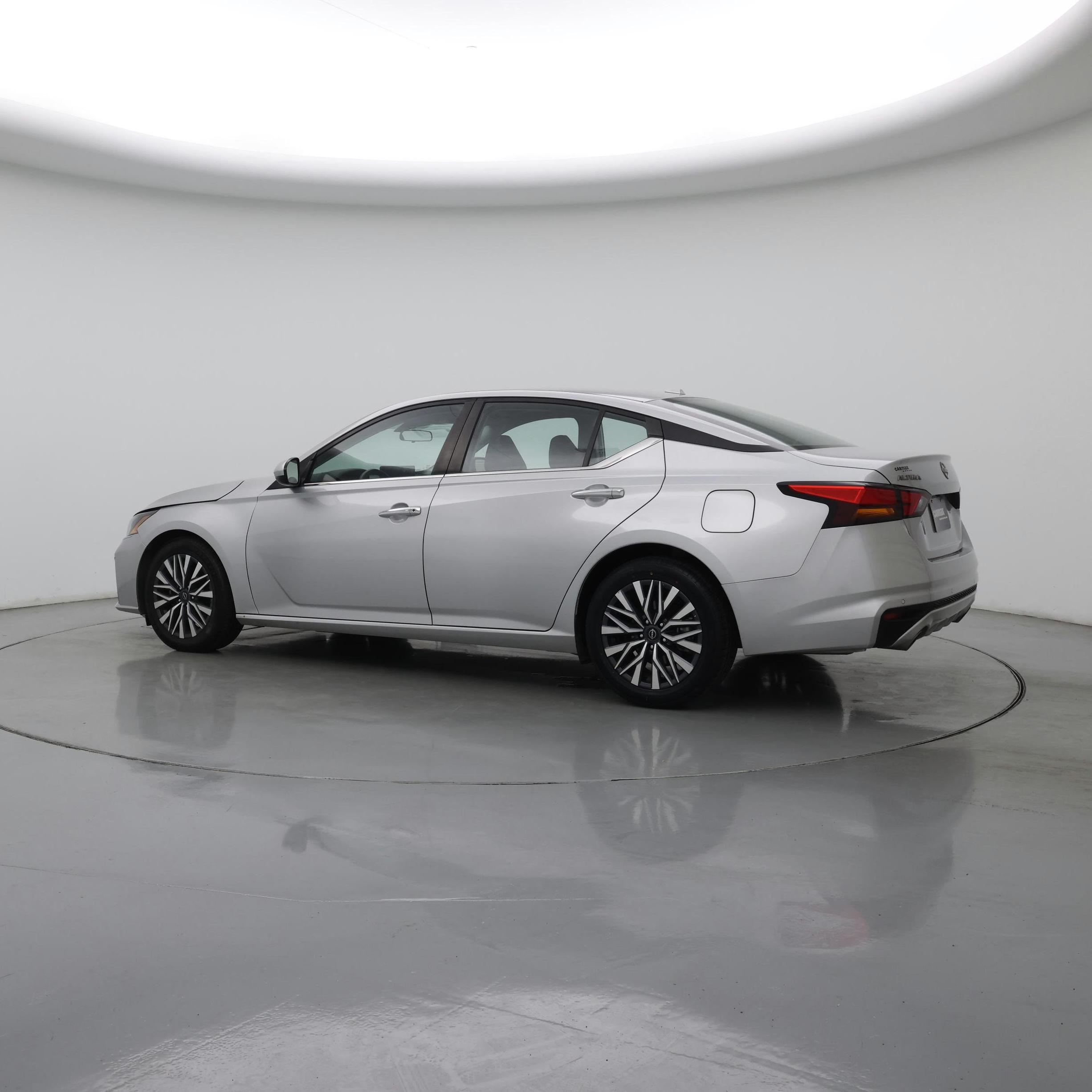 Thumbnail: 2023 Nissan Altima - 5