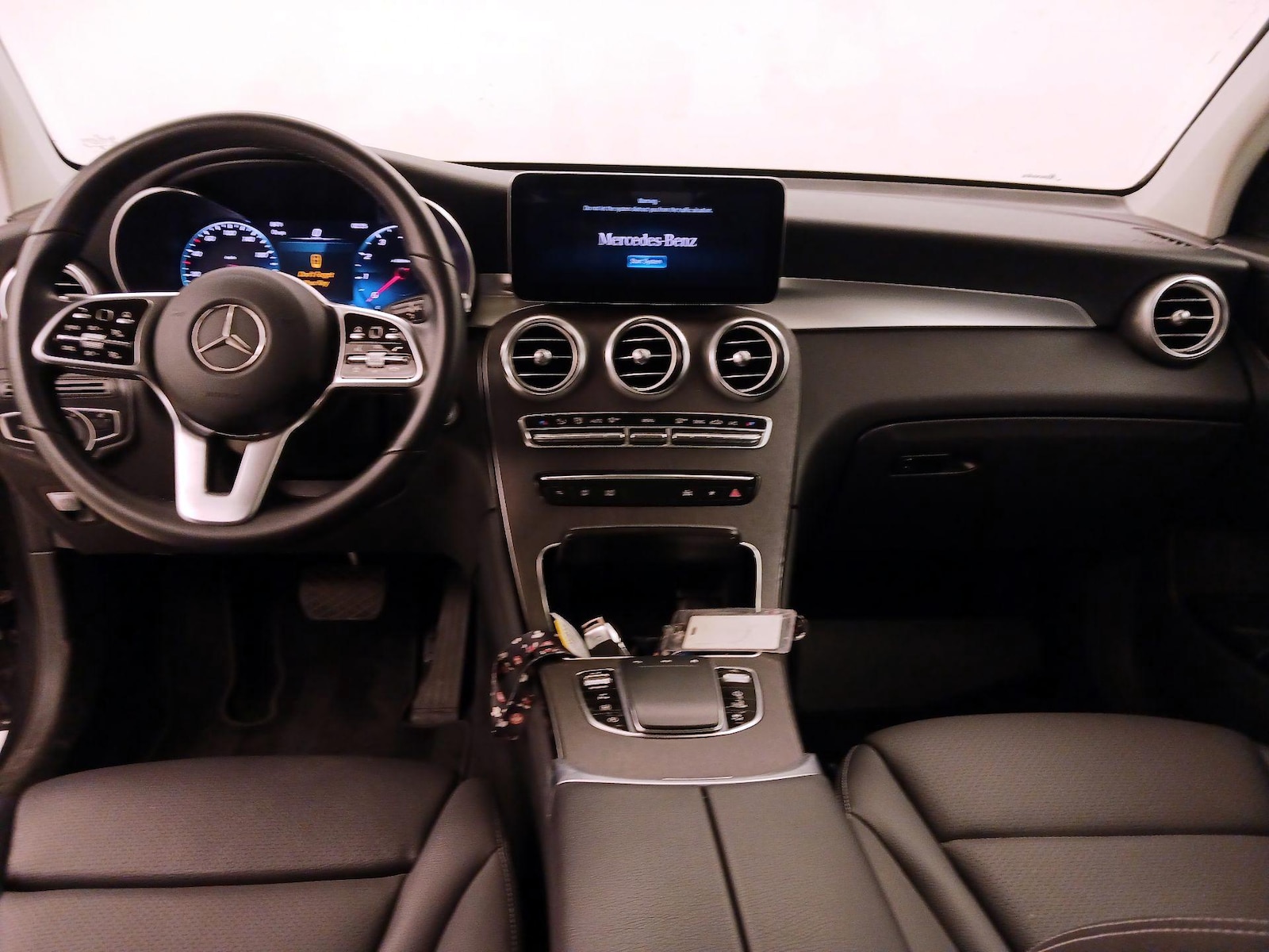 2022 Mercedes-Benz GLC GLC300 - Photo 10