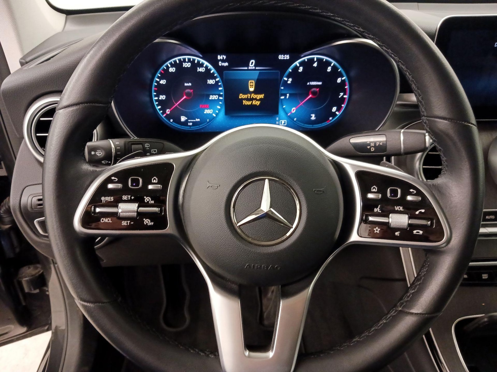2022 Mercedes-Benz GLC GLC300 - Photo 11