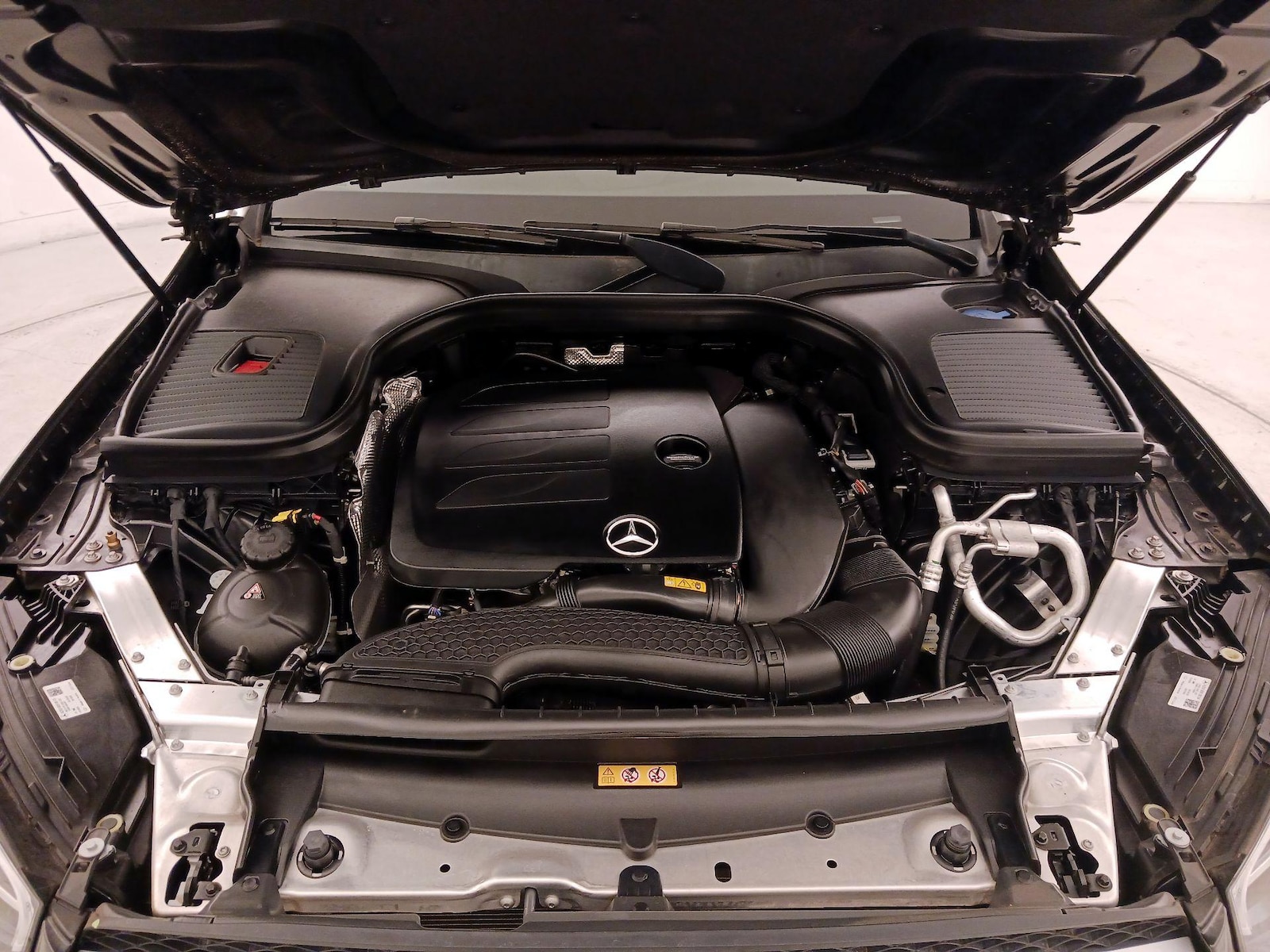 2022 Mercedes-Benz GLC GLC300 - Photo 23