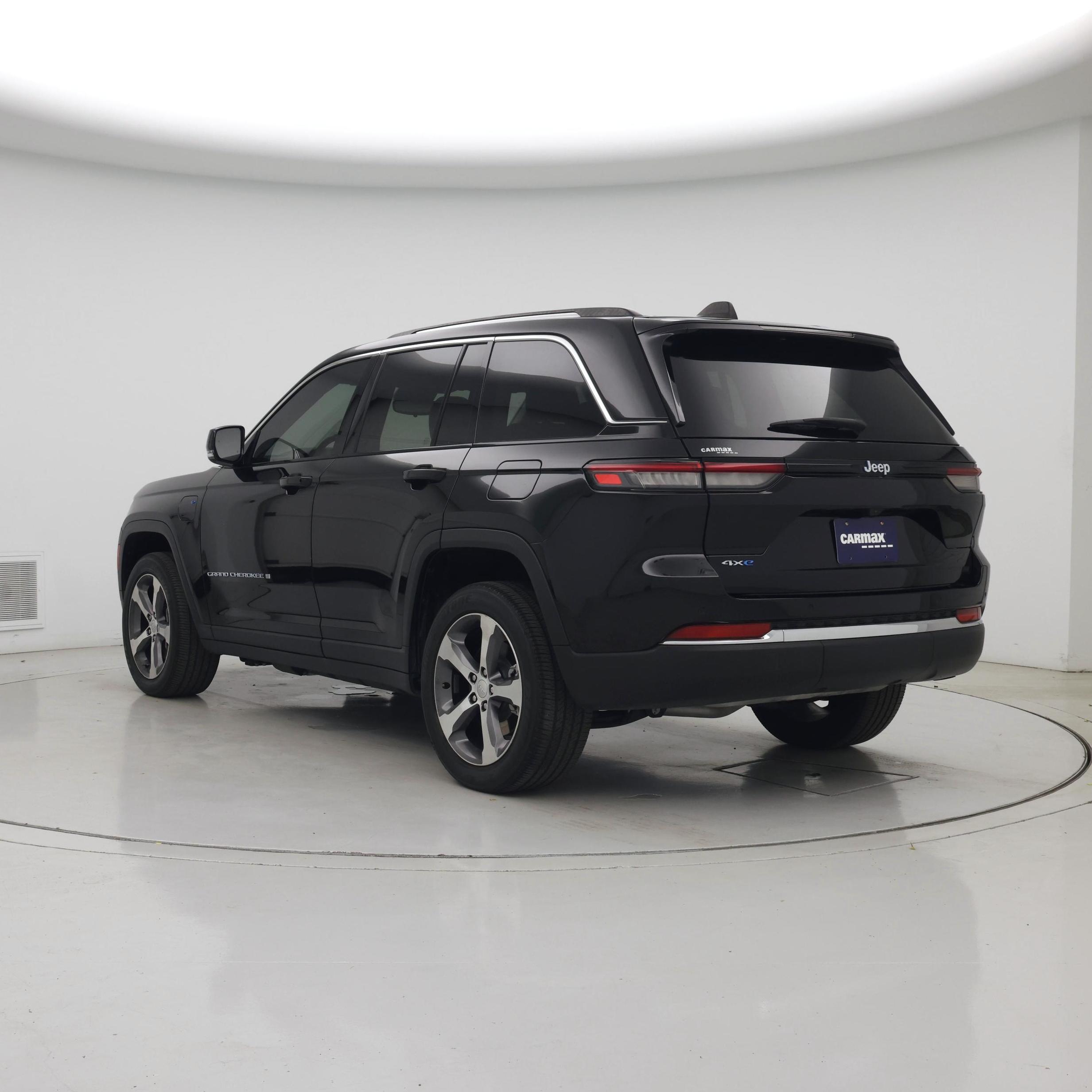 Thumbnail: 2023 Jeep Grand Cherokee - 2