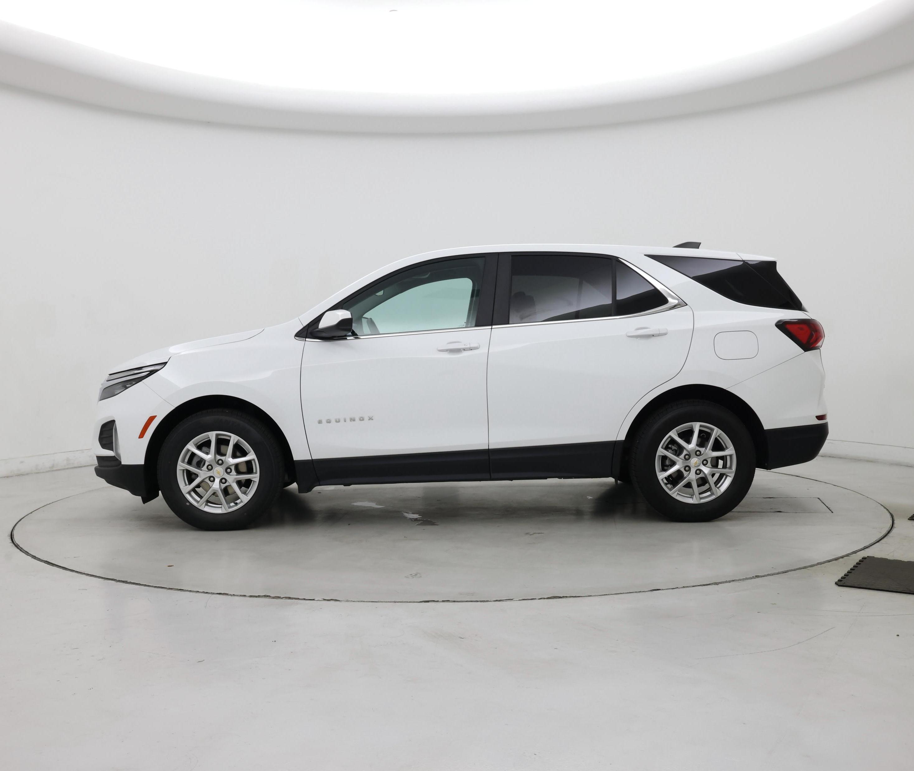 Thumbnail: 2022 Chevrolet Equinox - 3