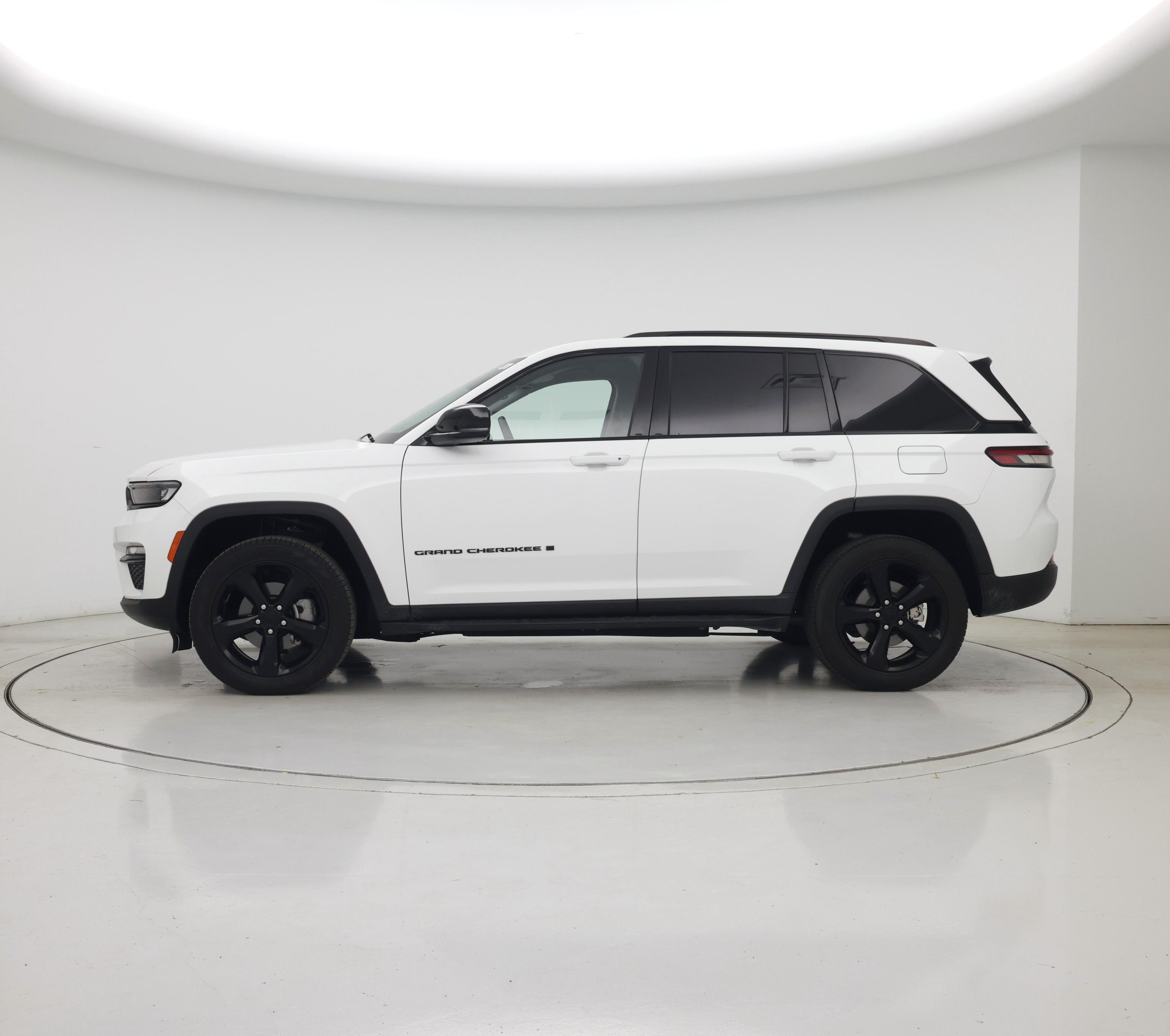 Thumbnail: 2023 Jeep Grand Cherokee - 3