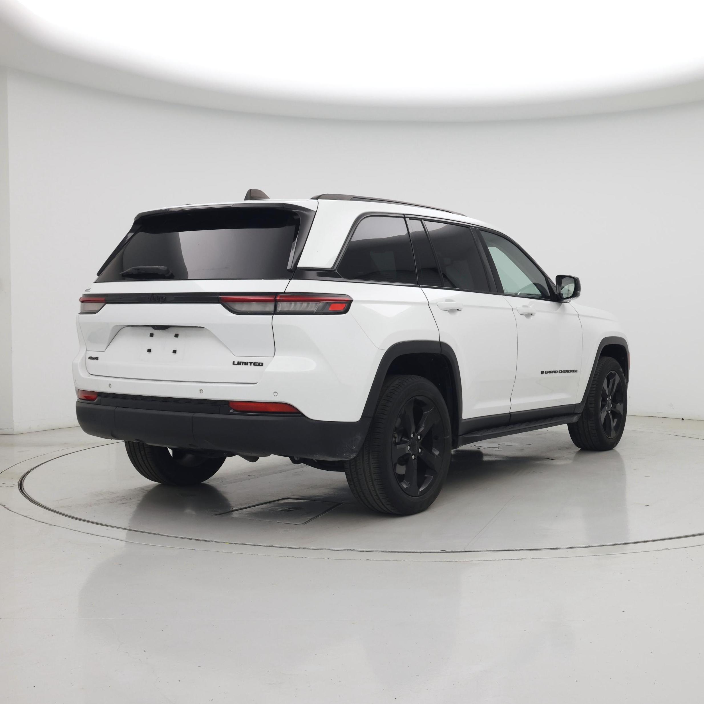 Thumbnail: 2023 Jeep Grand Cherokee - 8