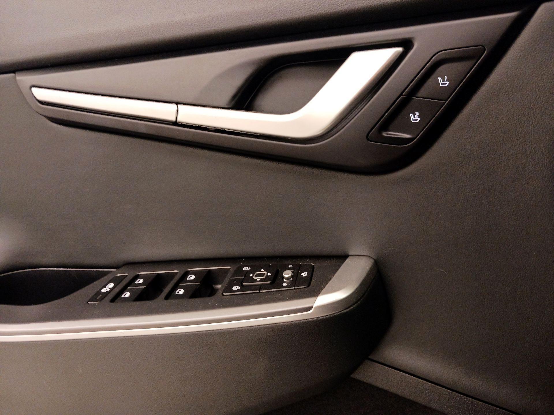 Thumbnail: 2024 Kia EV6 - 12