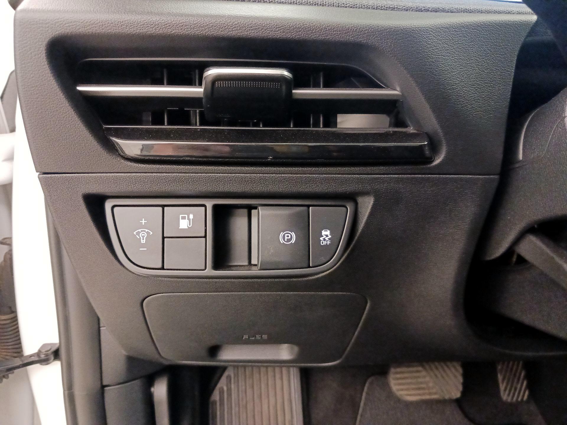 Thumbnail: 2024 Kia EV6 - 13