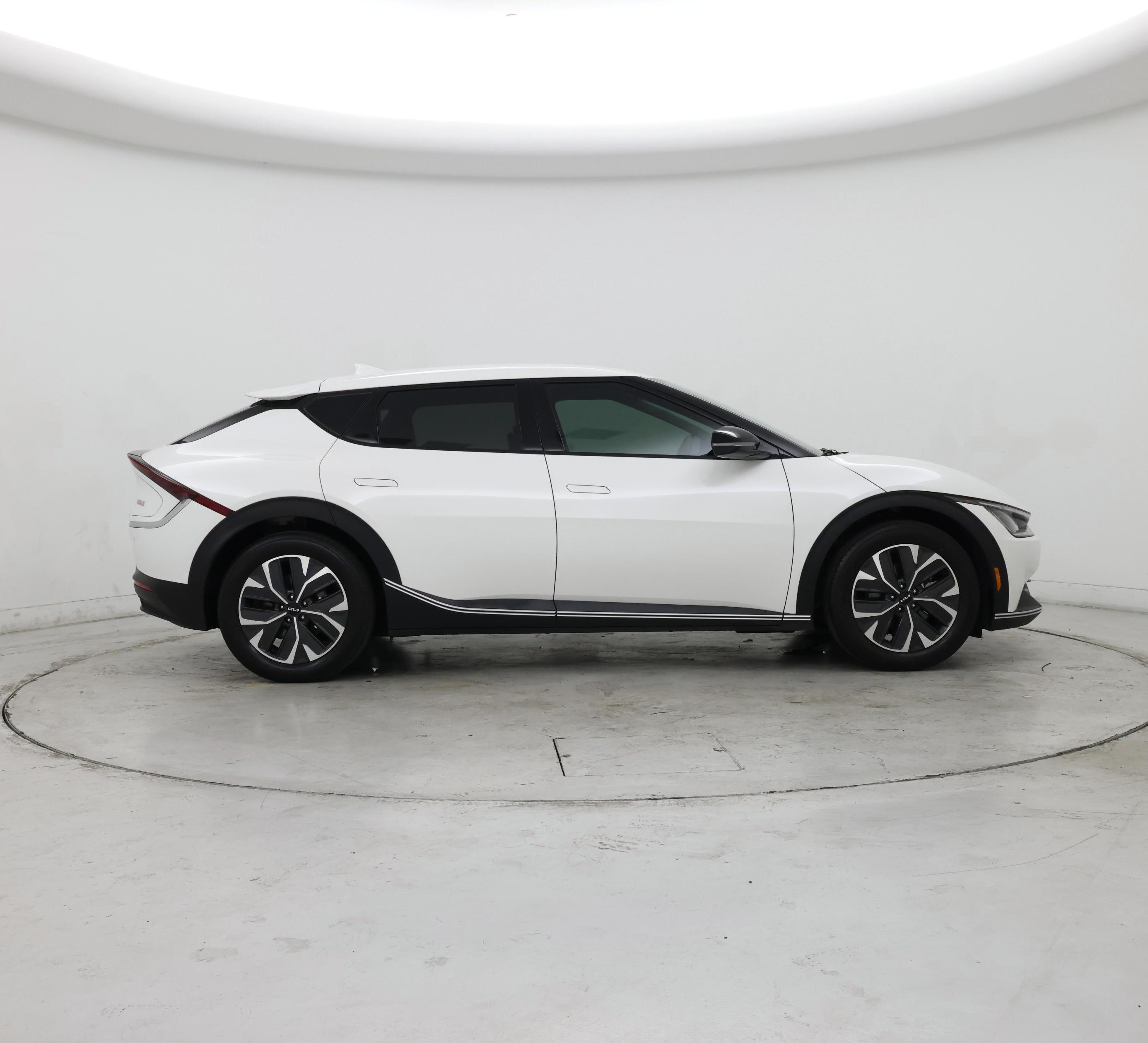 Thumbnail: 2024 Kia EV6 - 7