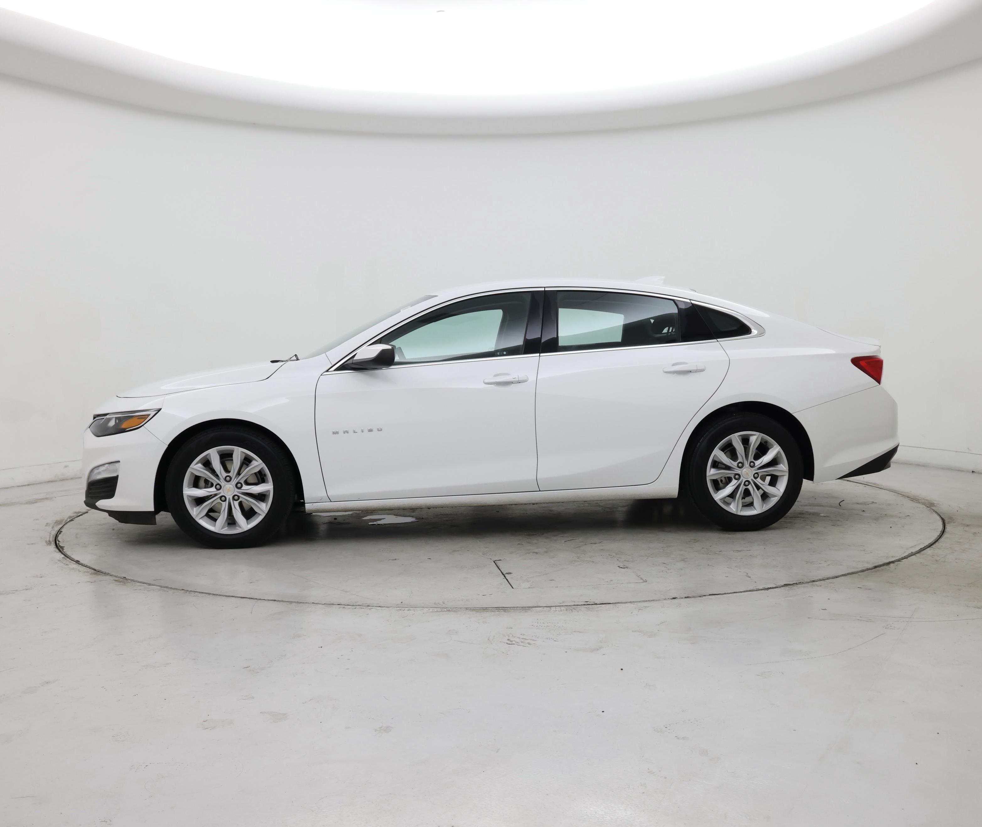 Thumbnail: 2023 Chevrolet Malibu - 3
