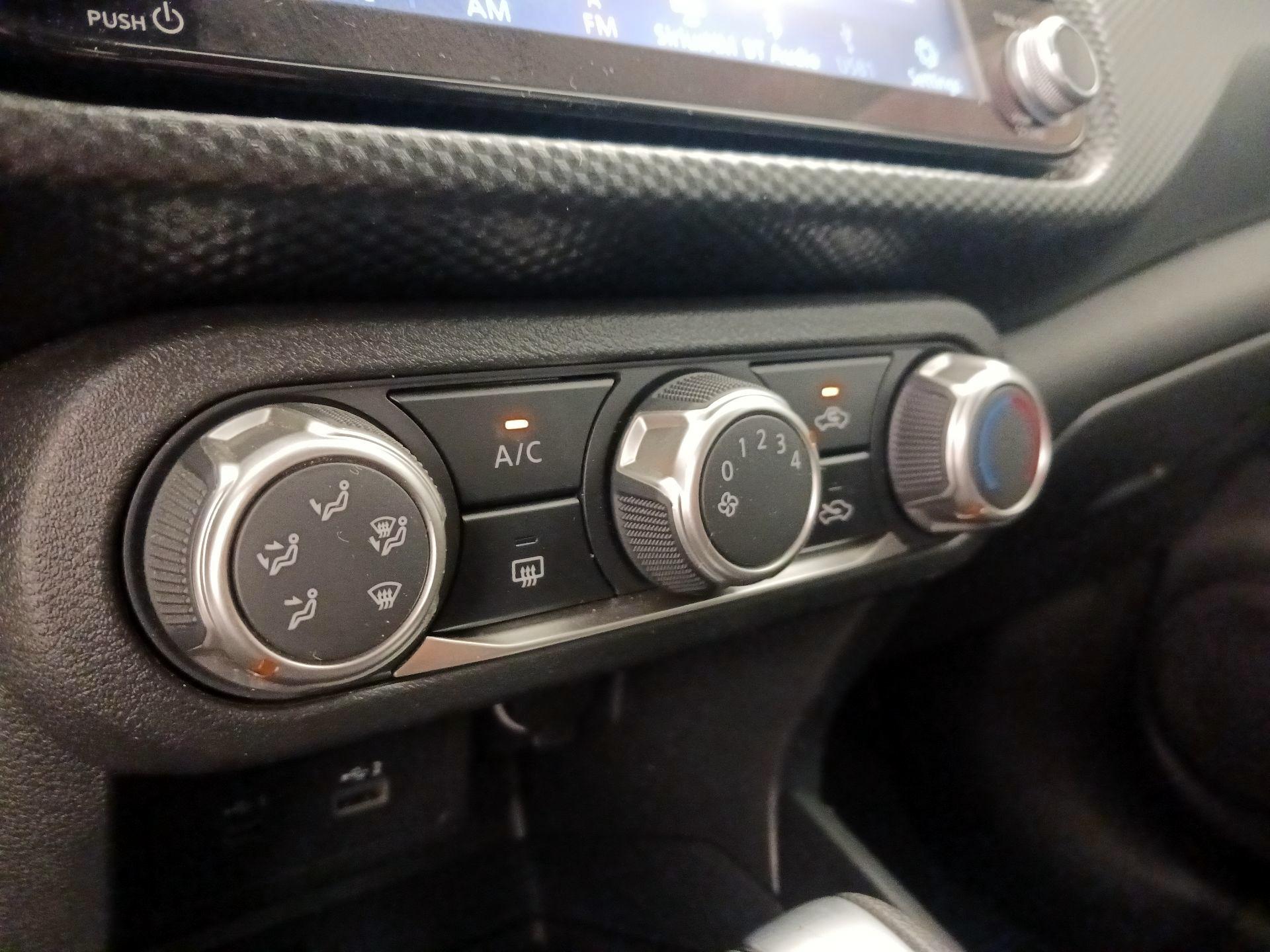 Thumbnail: 2023 Nissan Kicks - 15