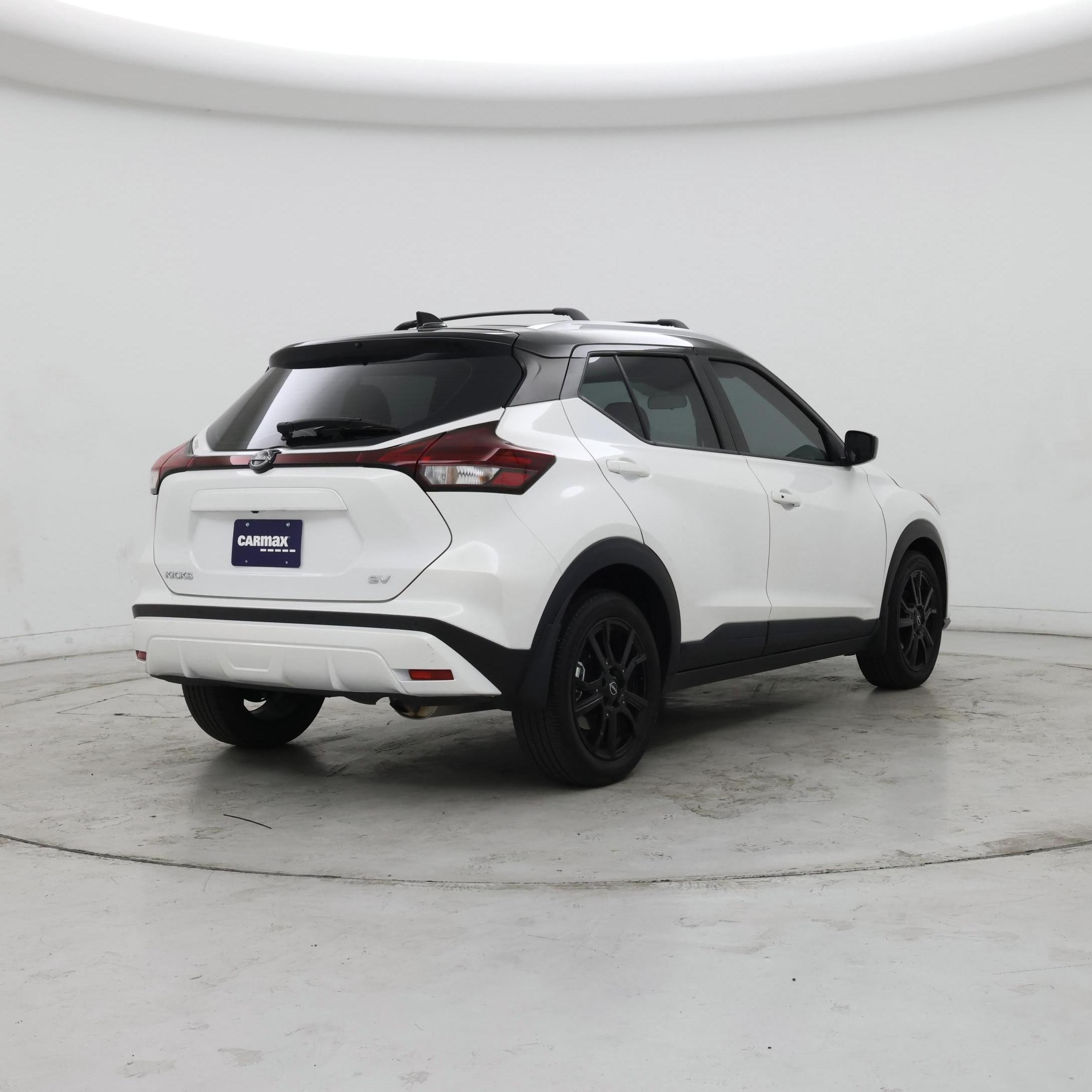 Thumbnail: 2023 Nissan Kicks - 8
