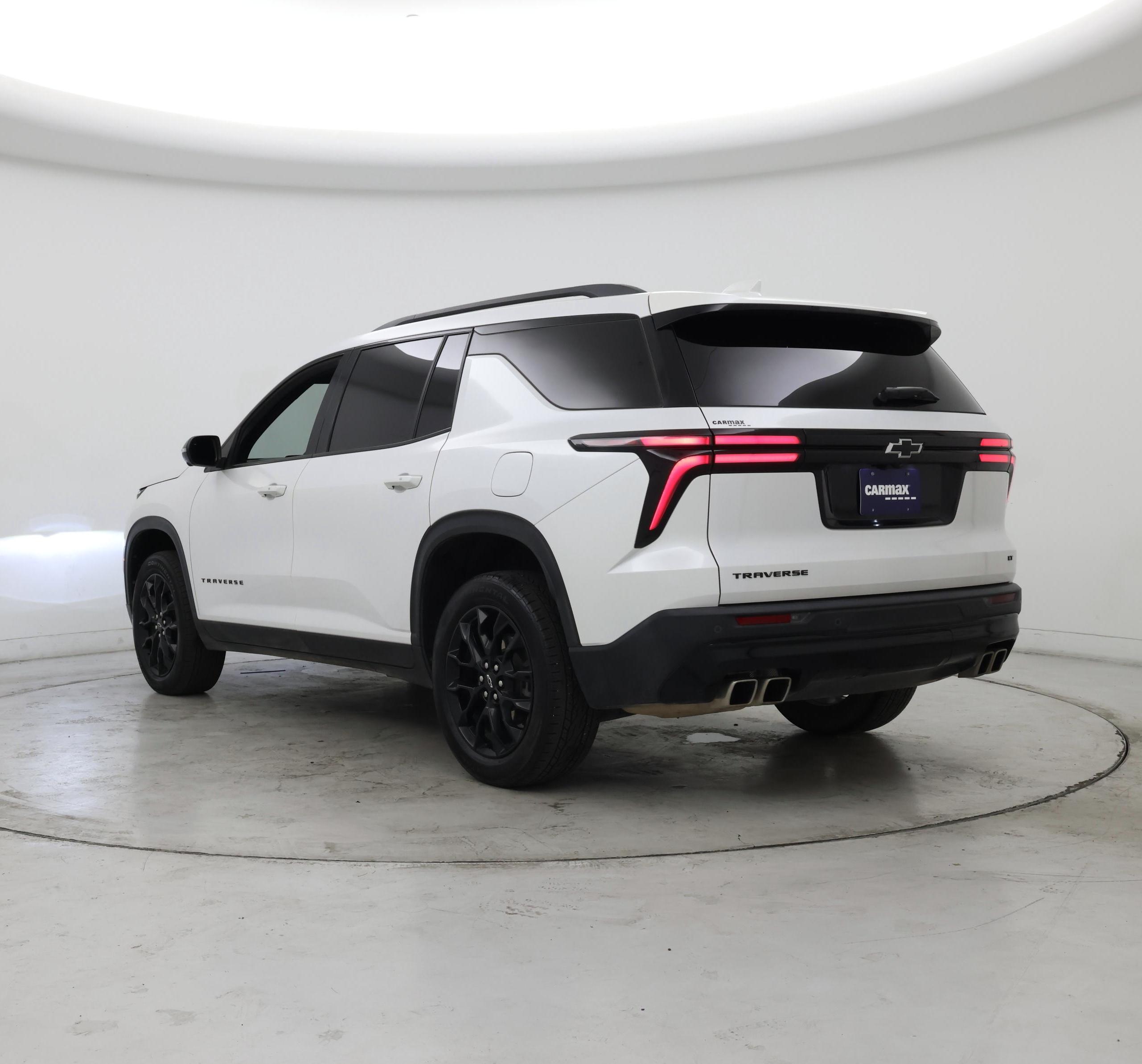 Thumbnail: 2024 Chevrolet Traverse - 2