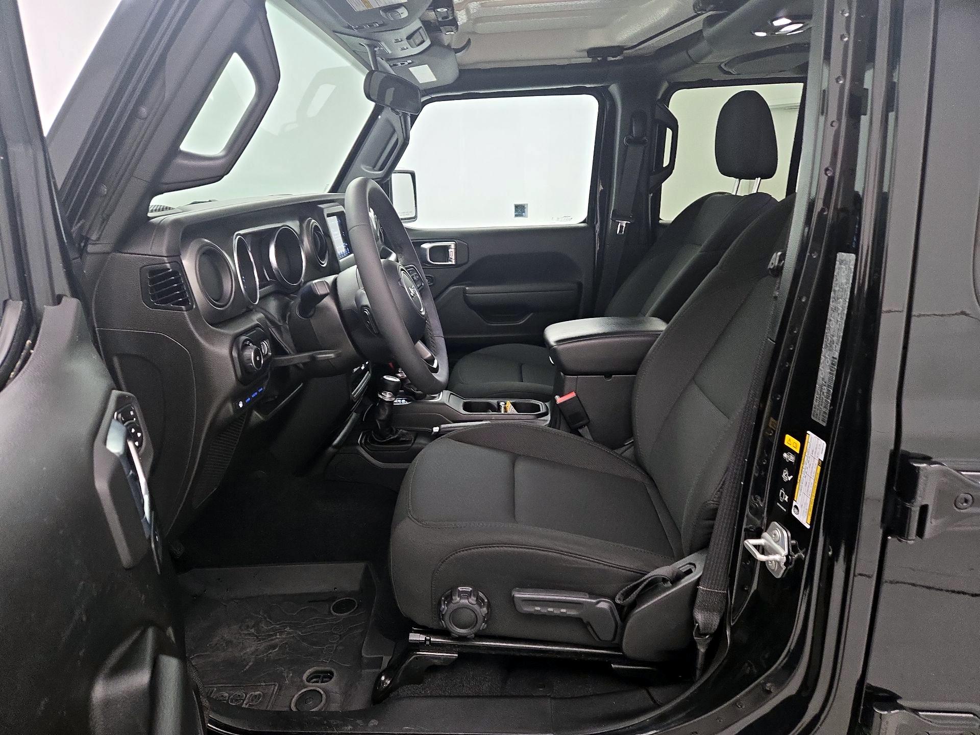 Thumbnail: 2023 Jeep Wrangler - 11
