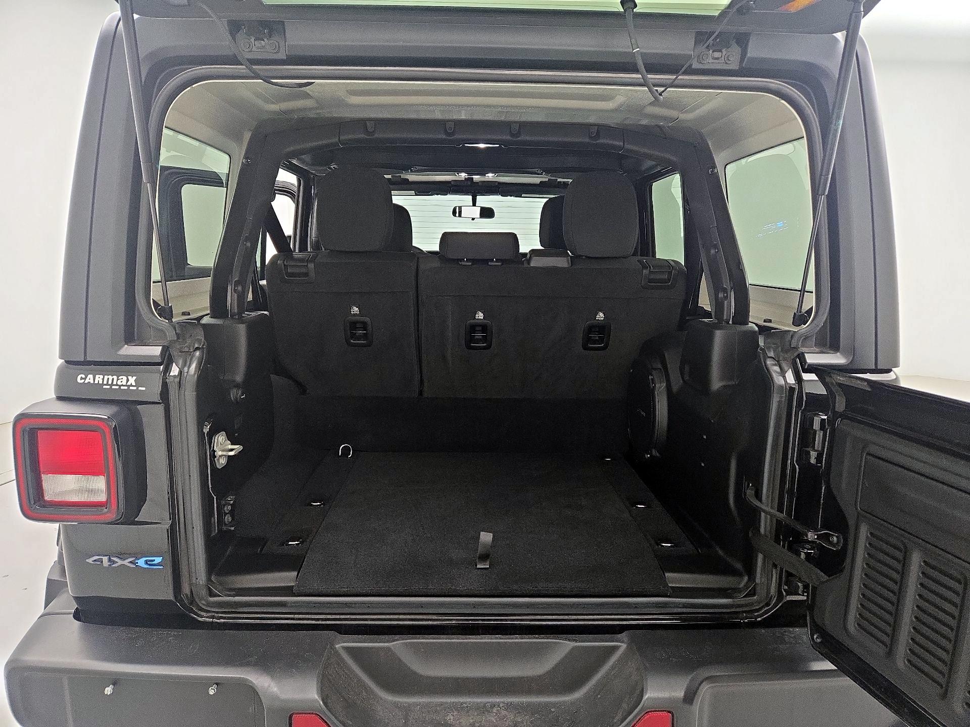 Thumbnail: 2023 Jeep Wrangler - 20
