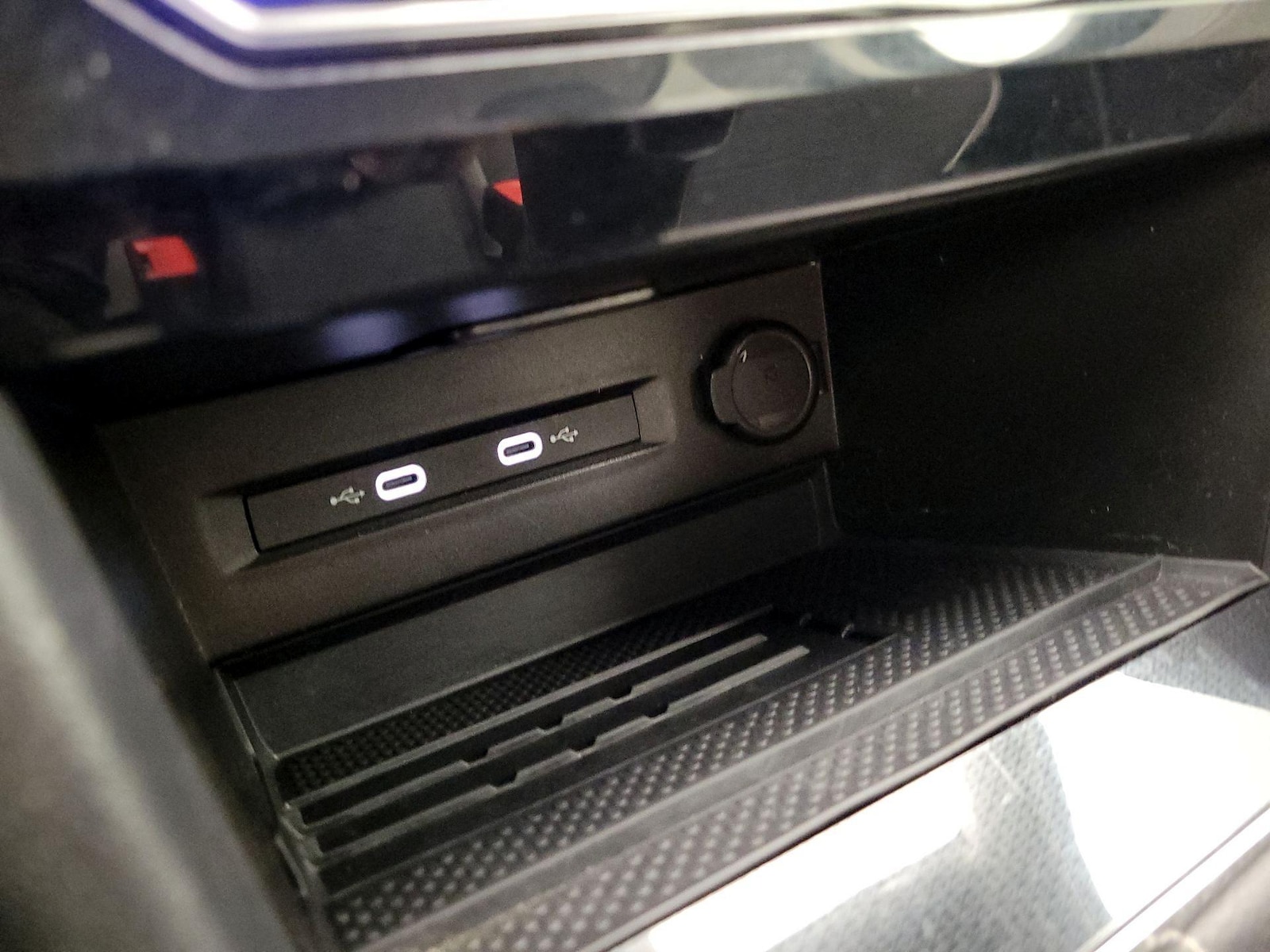 2025 Volkswagen Taos SE - Photo 19