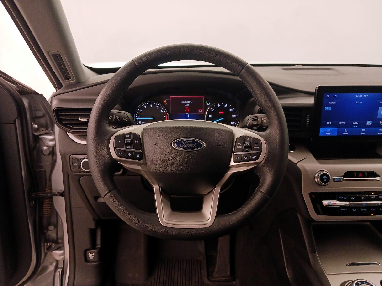2024 Ford Explorer XLT - Photo 11