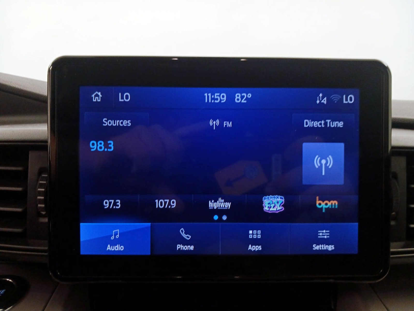 2024 Ford Explorer XLT - Photo 16
