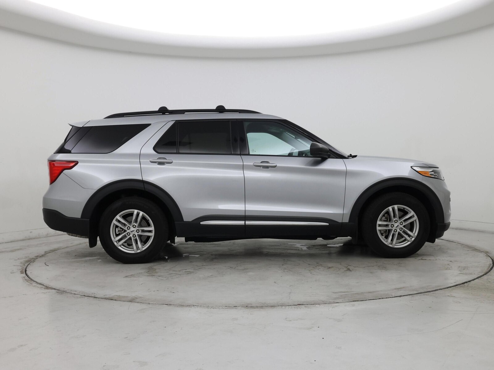 2024 Ford Explorer XLT - Photo 8