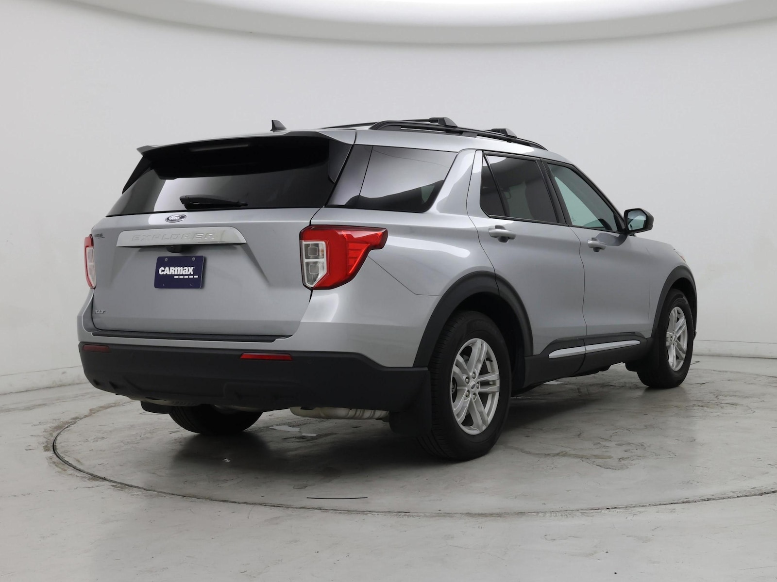 2024 Ford Explorer XLT - Photo 9