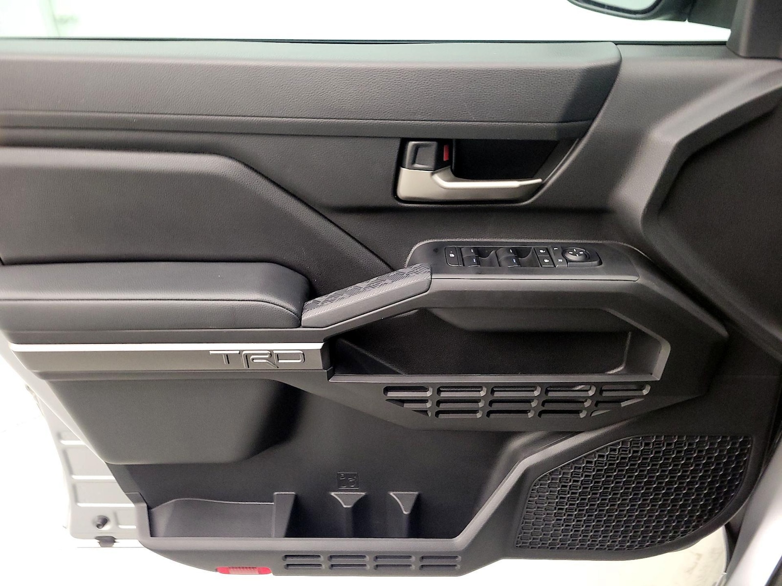 2025 Toyota Tacoma TRD Off Road - Photo 13