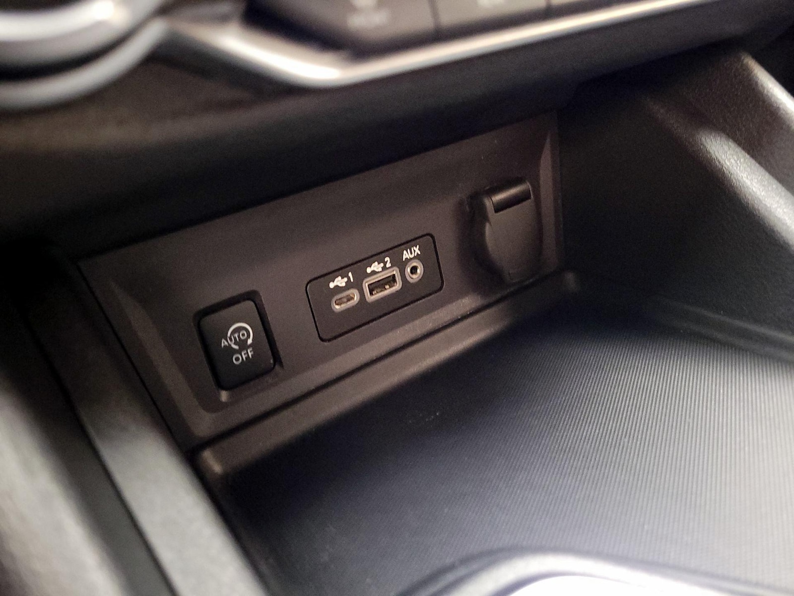 2024 Nissan Sentra SV - Photo 19