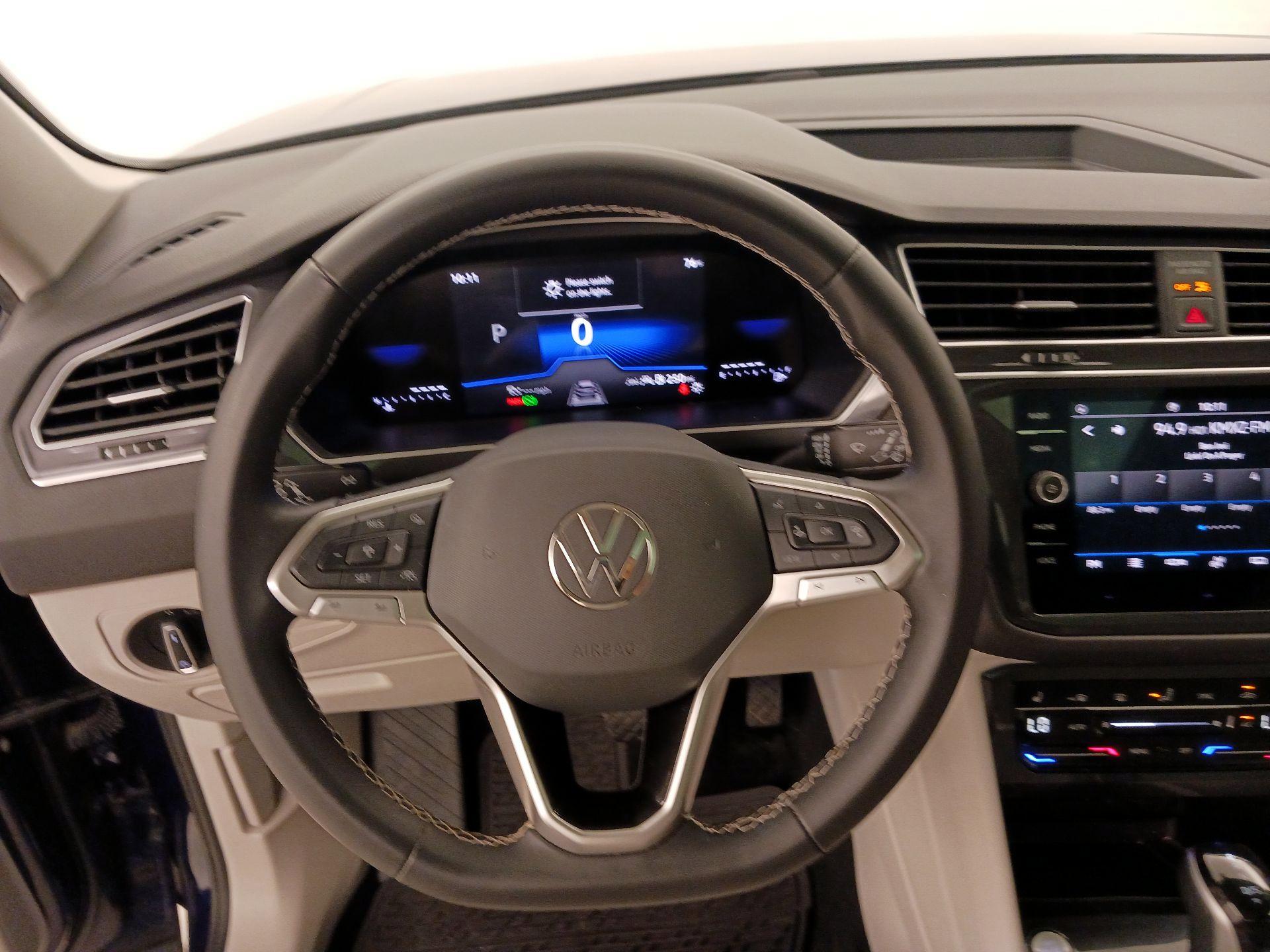 Thumbnail: 2024 Volkswagen Tiguan - 10