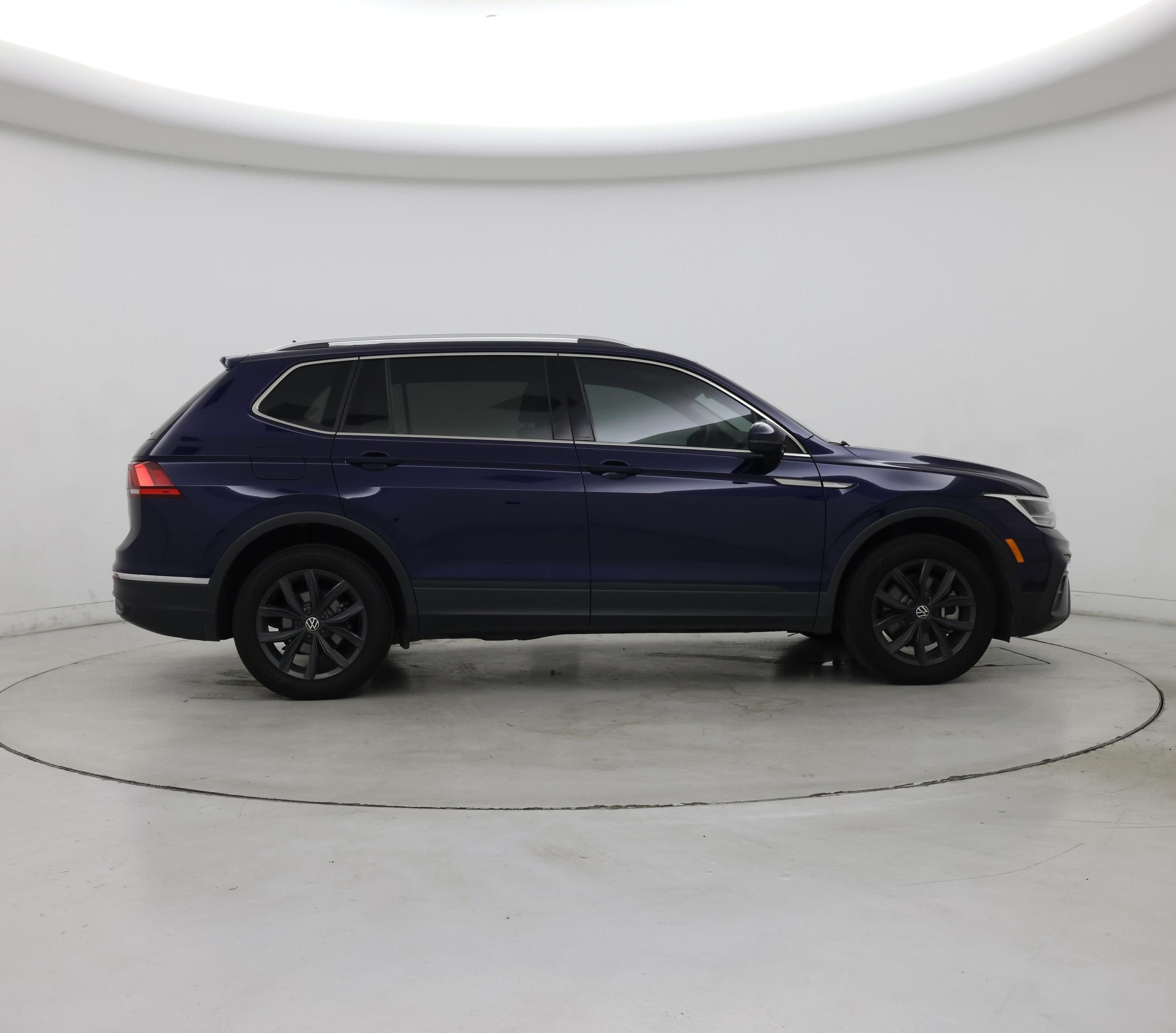 Thumbnail: 2024 Volkswagen Tiguan - 7